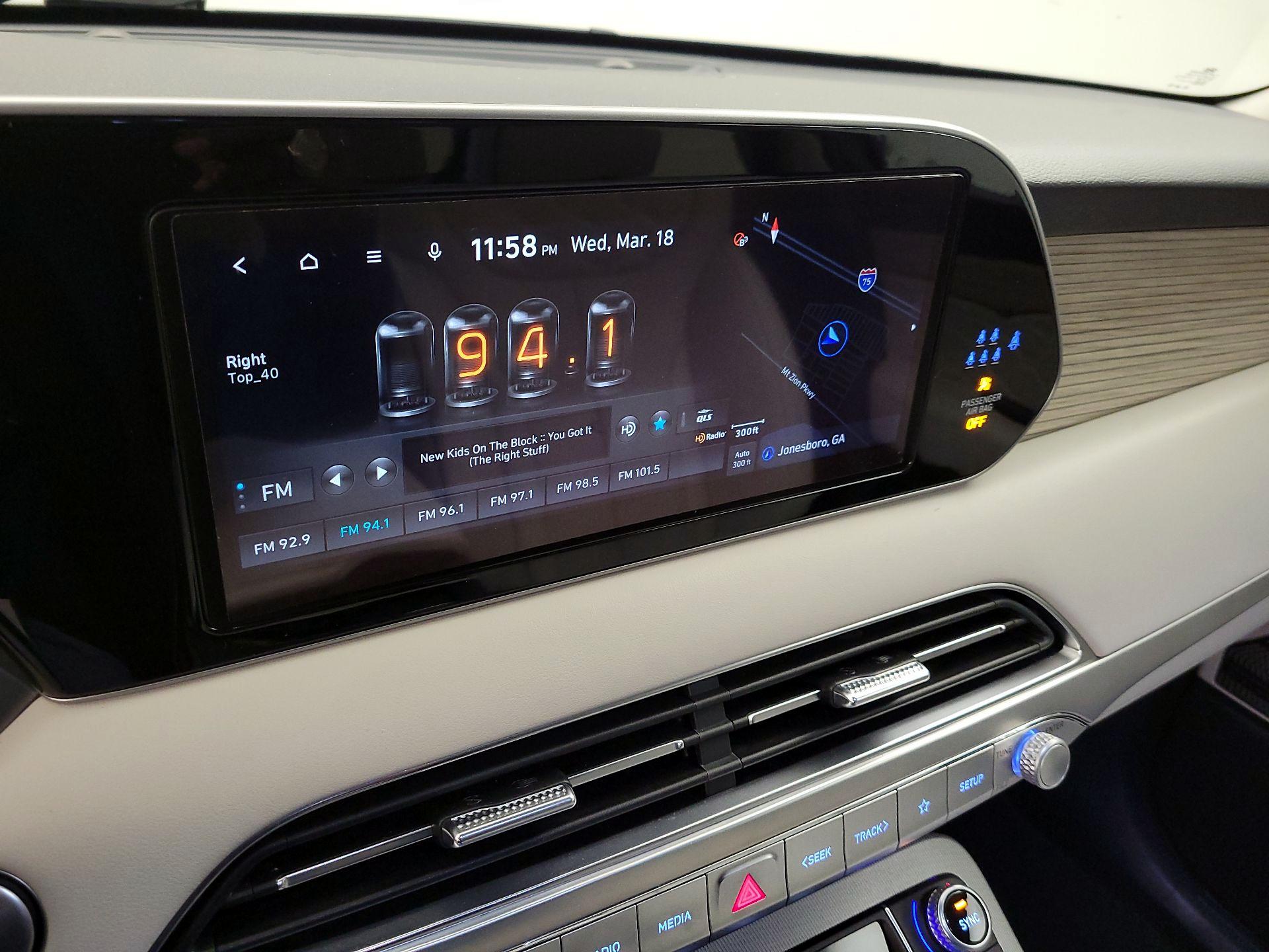 Thumbnail: 2022 Hyundai Palisade - 16