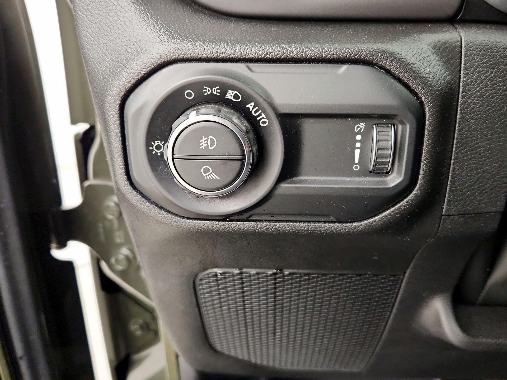 Thumbnail: 2023 Jeep Gladiator - 13