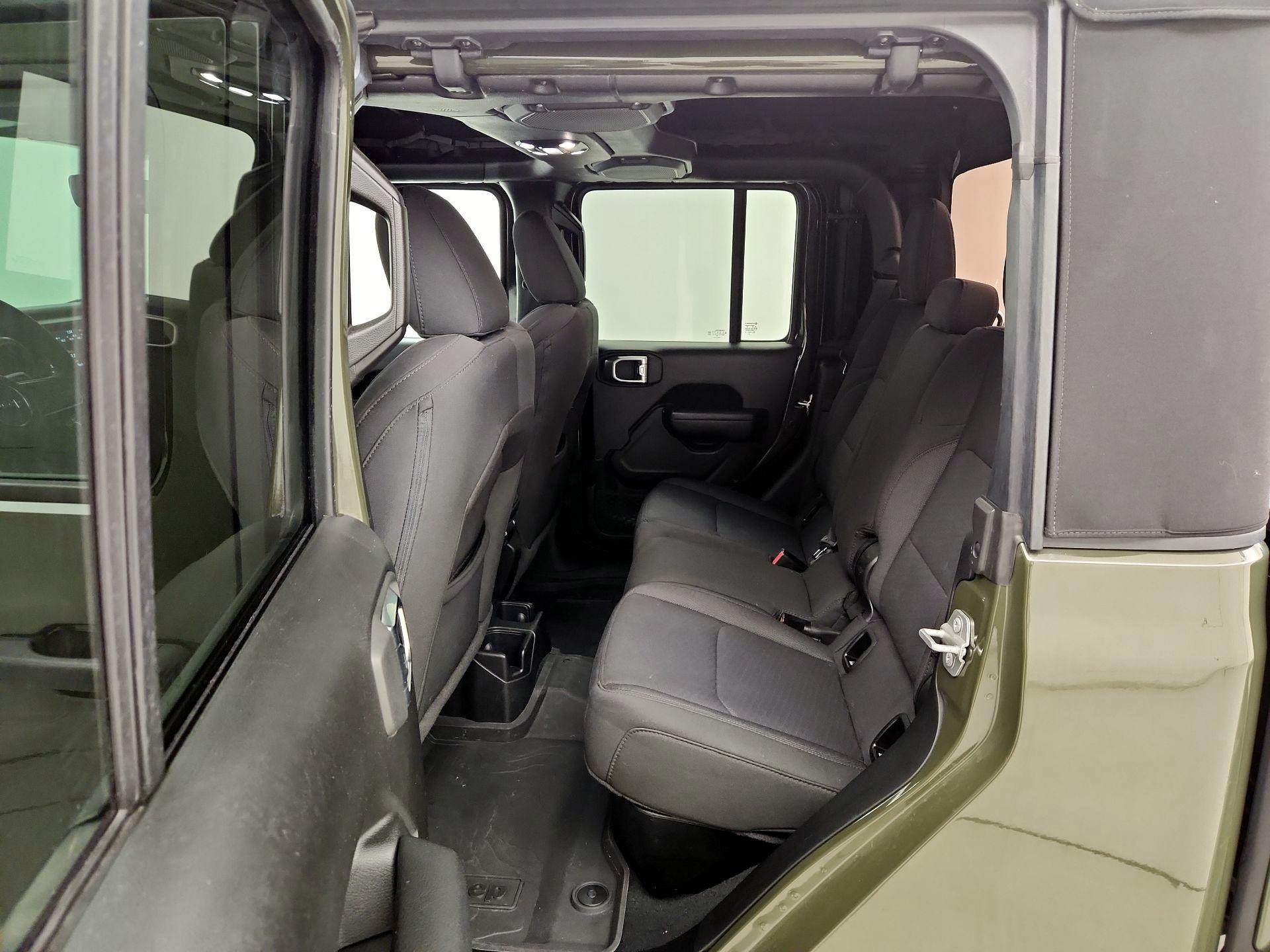 Thumbnail: 2023 Jeep Gladiator - 20