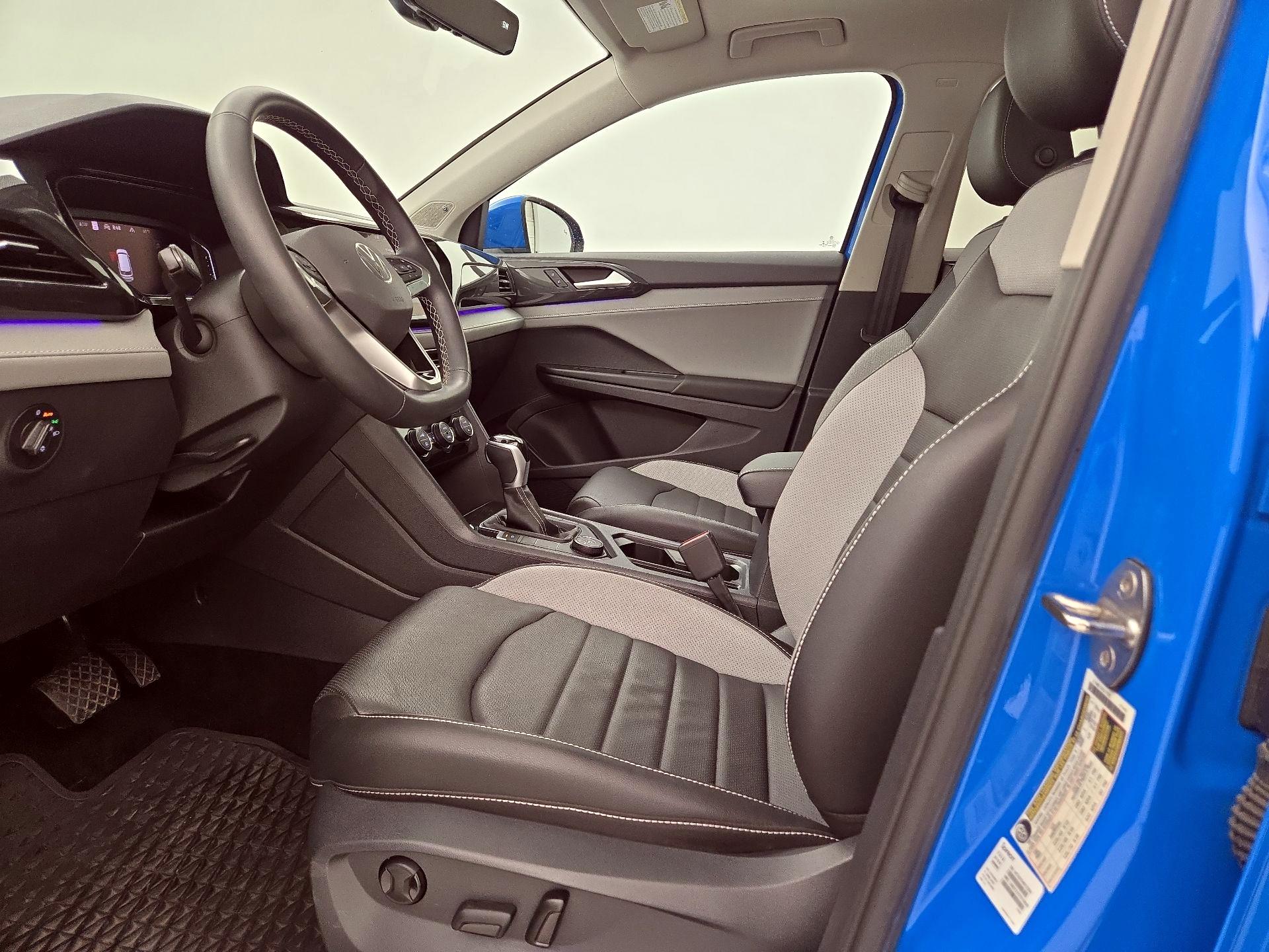 Thumbnail: 2022 Volkswagen Taos - 9