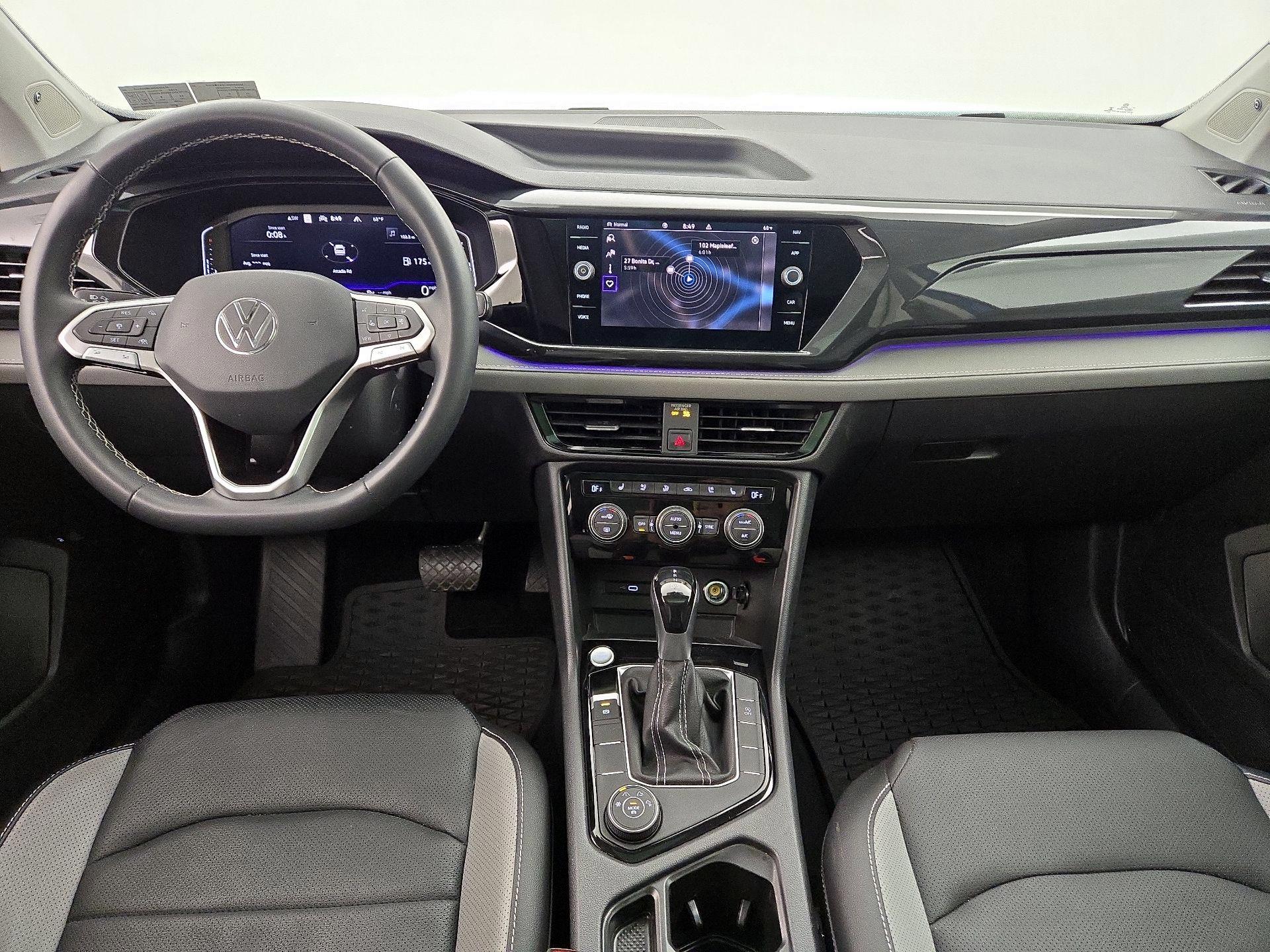 Thumbnail: 2022 Volkswagen Taos - 8