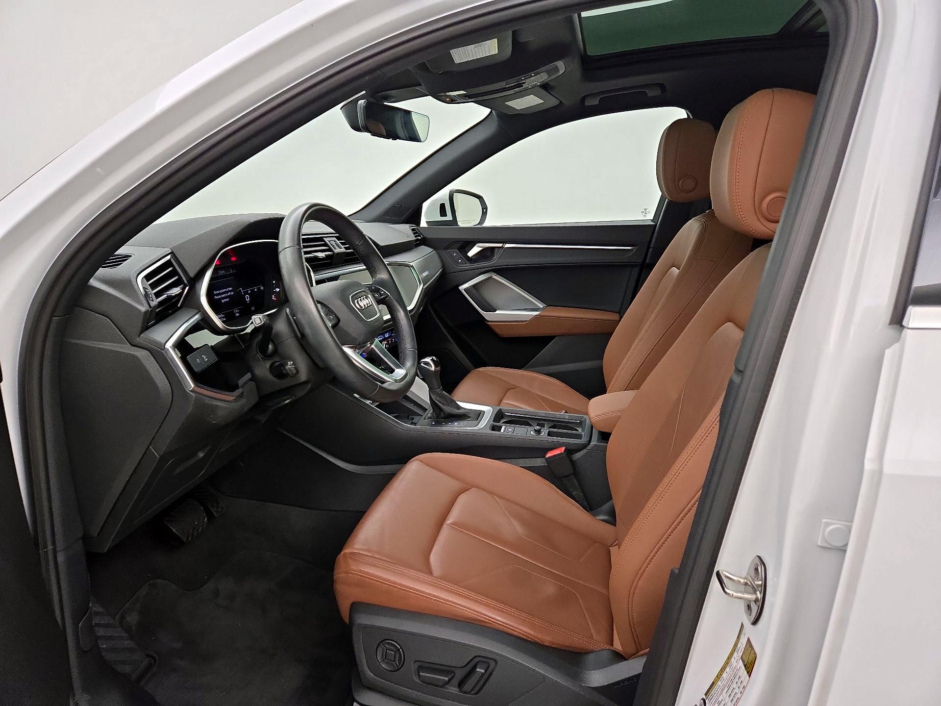 Thumbnail: 2024 Audi Q3 - 11