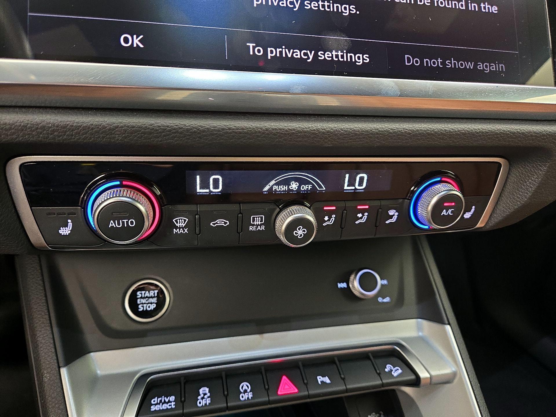 Thumbnail: 2024 Audi Q3 - 17