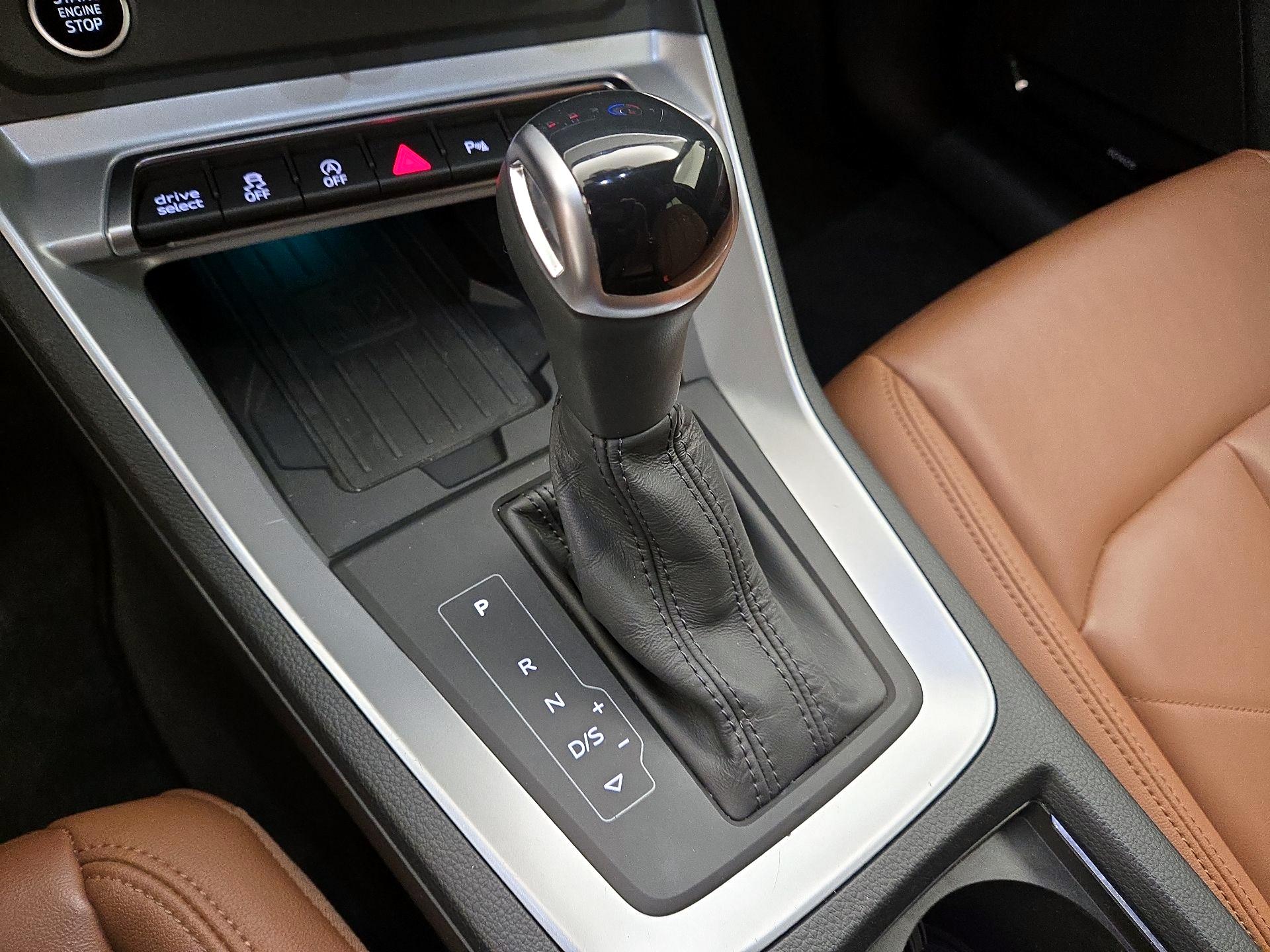 Thumbnail: 2024 Audi Q3 - 18