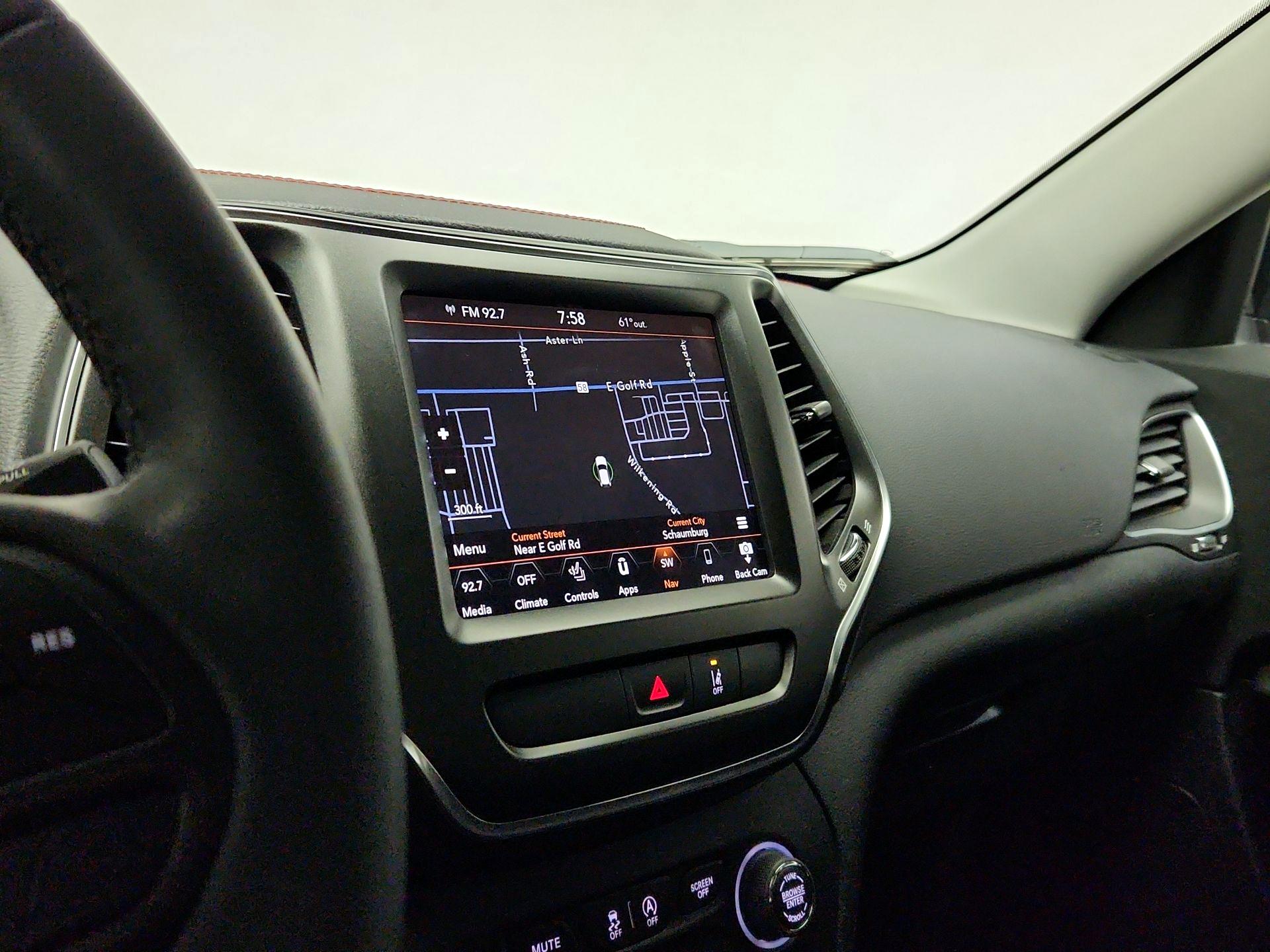 Thumbnail: 2022 Jeep Cherokee - 14