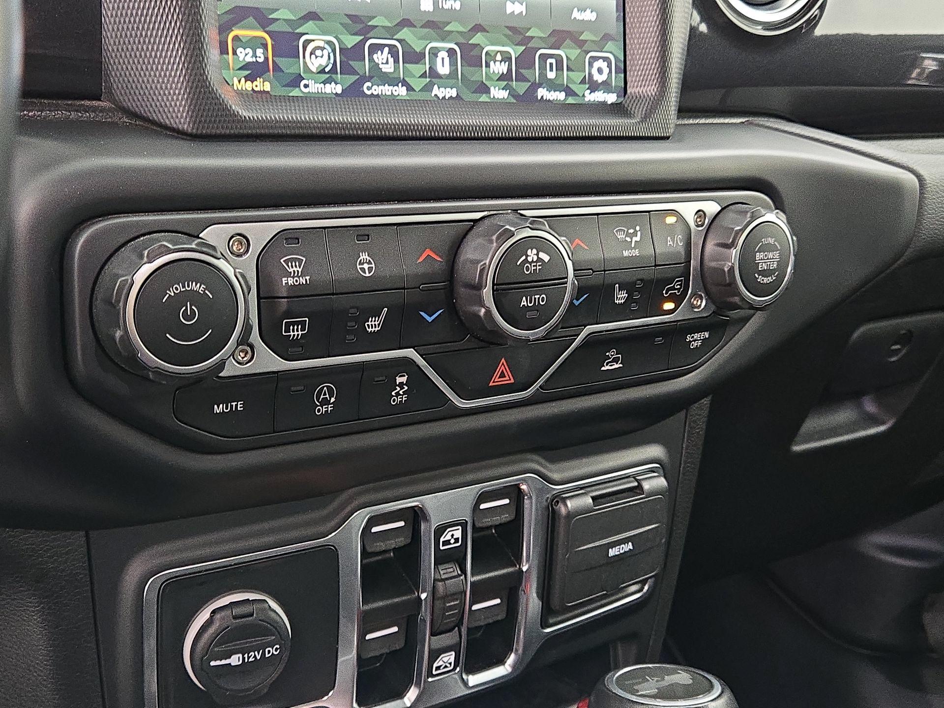 Thumbnail: 2023 Jeep Wrangler - 17