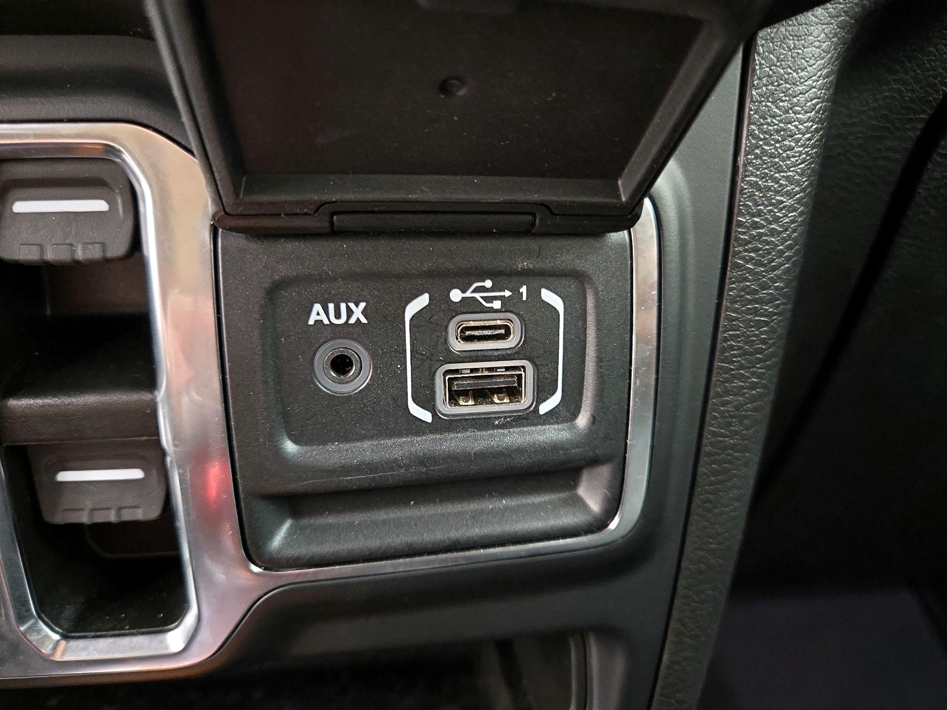 Thumbnail: 2023 Jeep Wrangler - 19