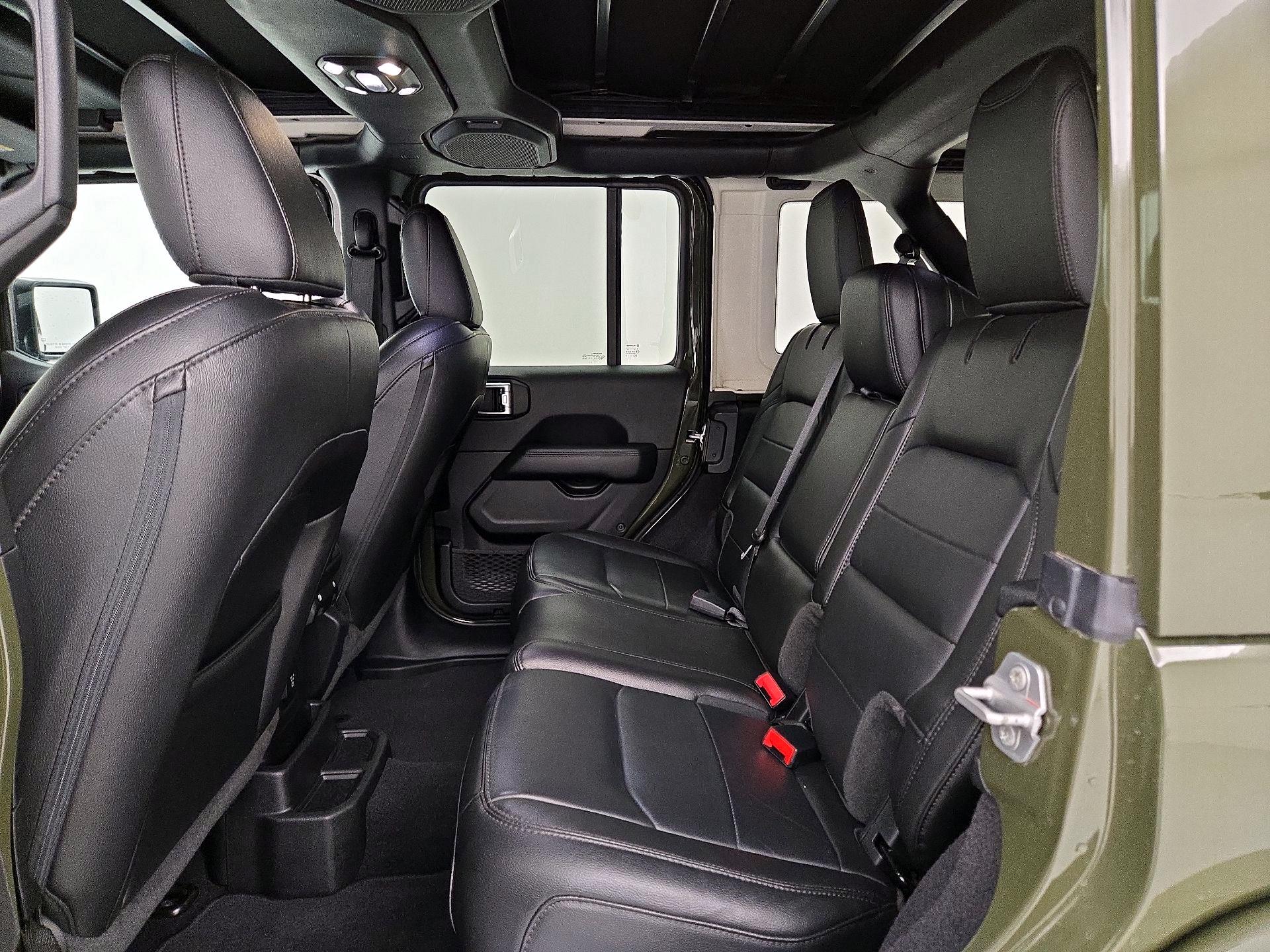 Thumbnail: 2023 Jeep Wrangler - 20