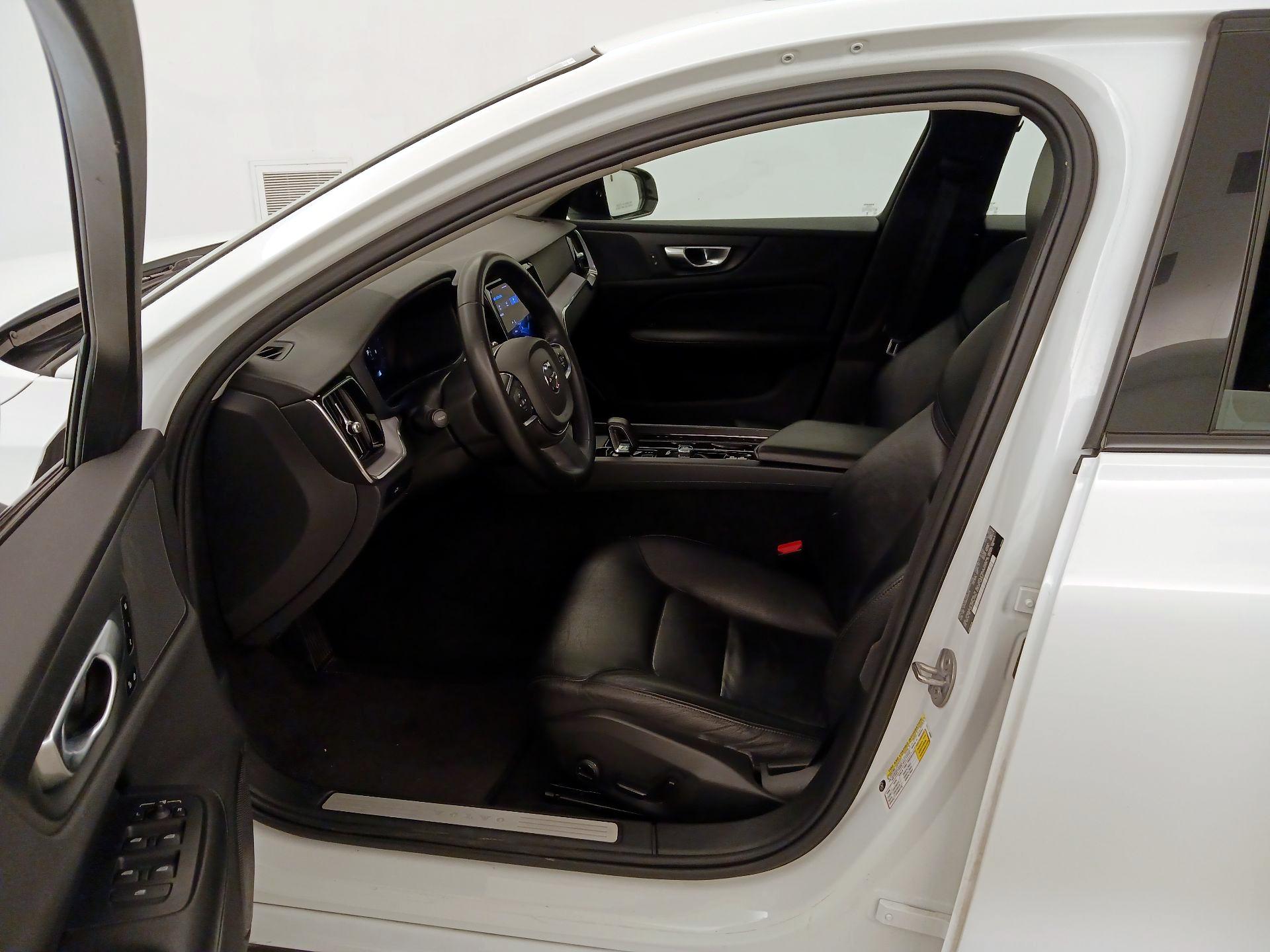 Thumbnail: 2024 Volvo S60 - 11