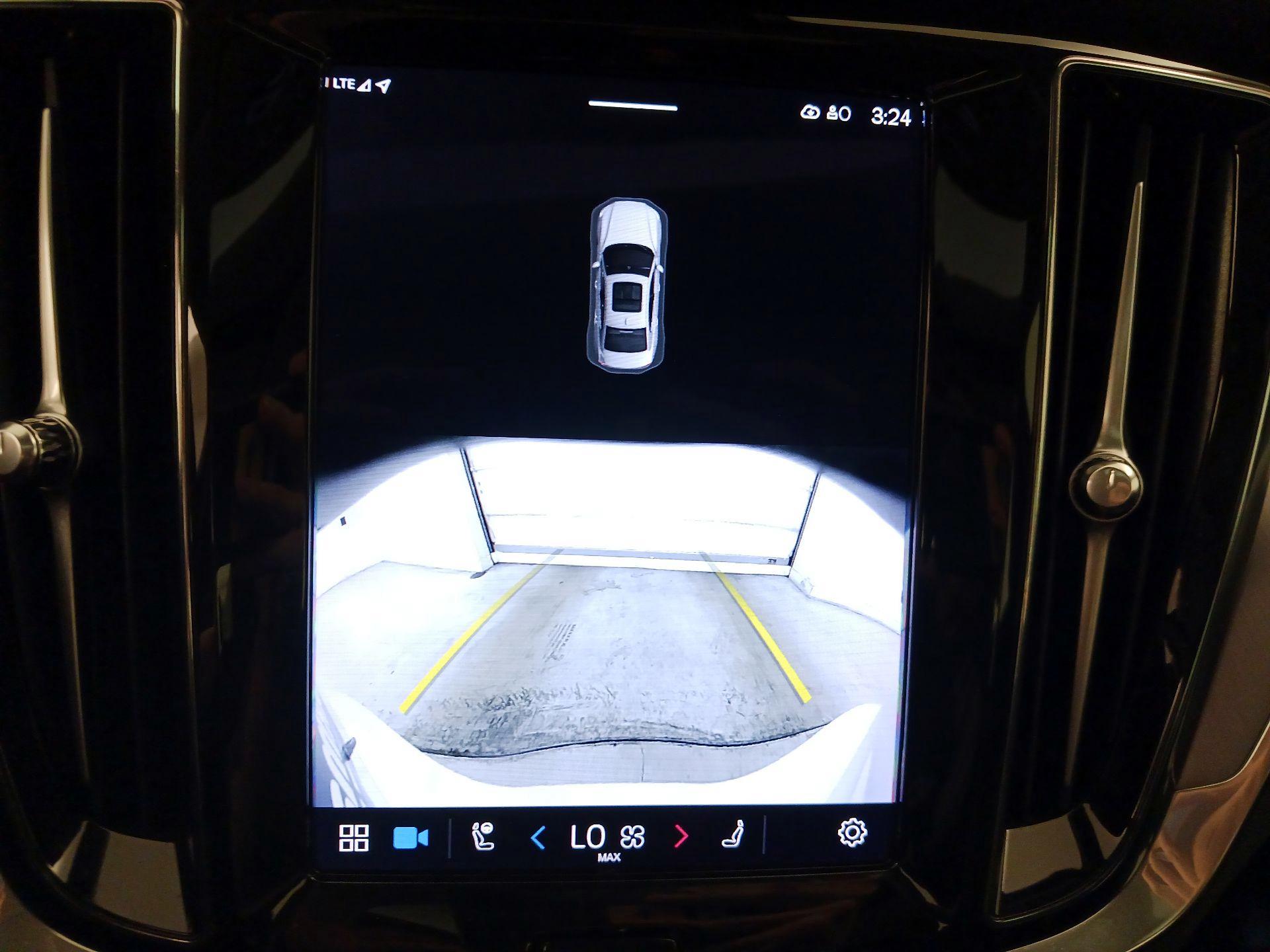 Thumbnail: 2024 Volvo S60 - 15