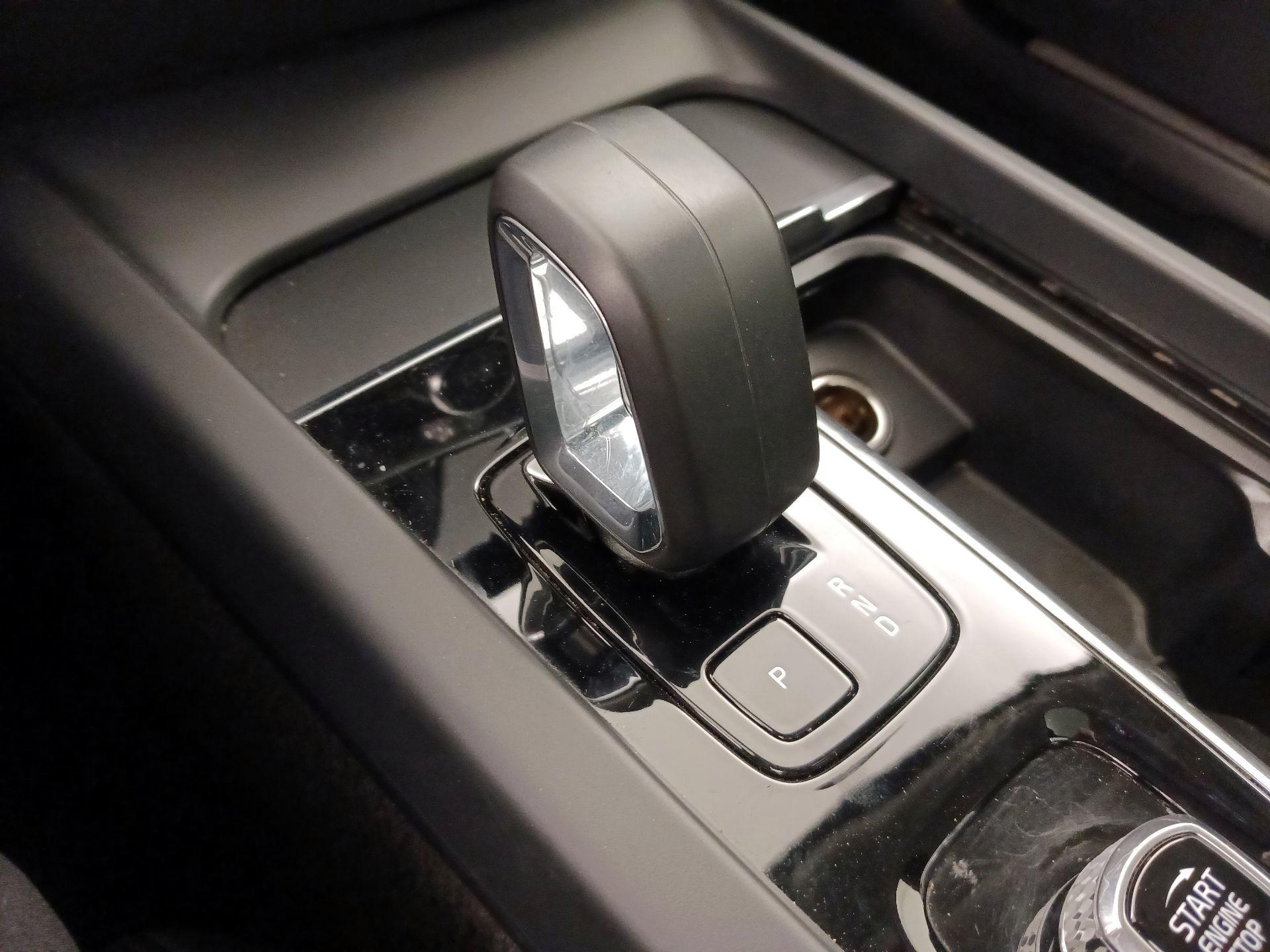 Thumbnail: 2024 Volvo S60 - 18