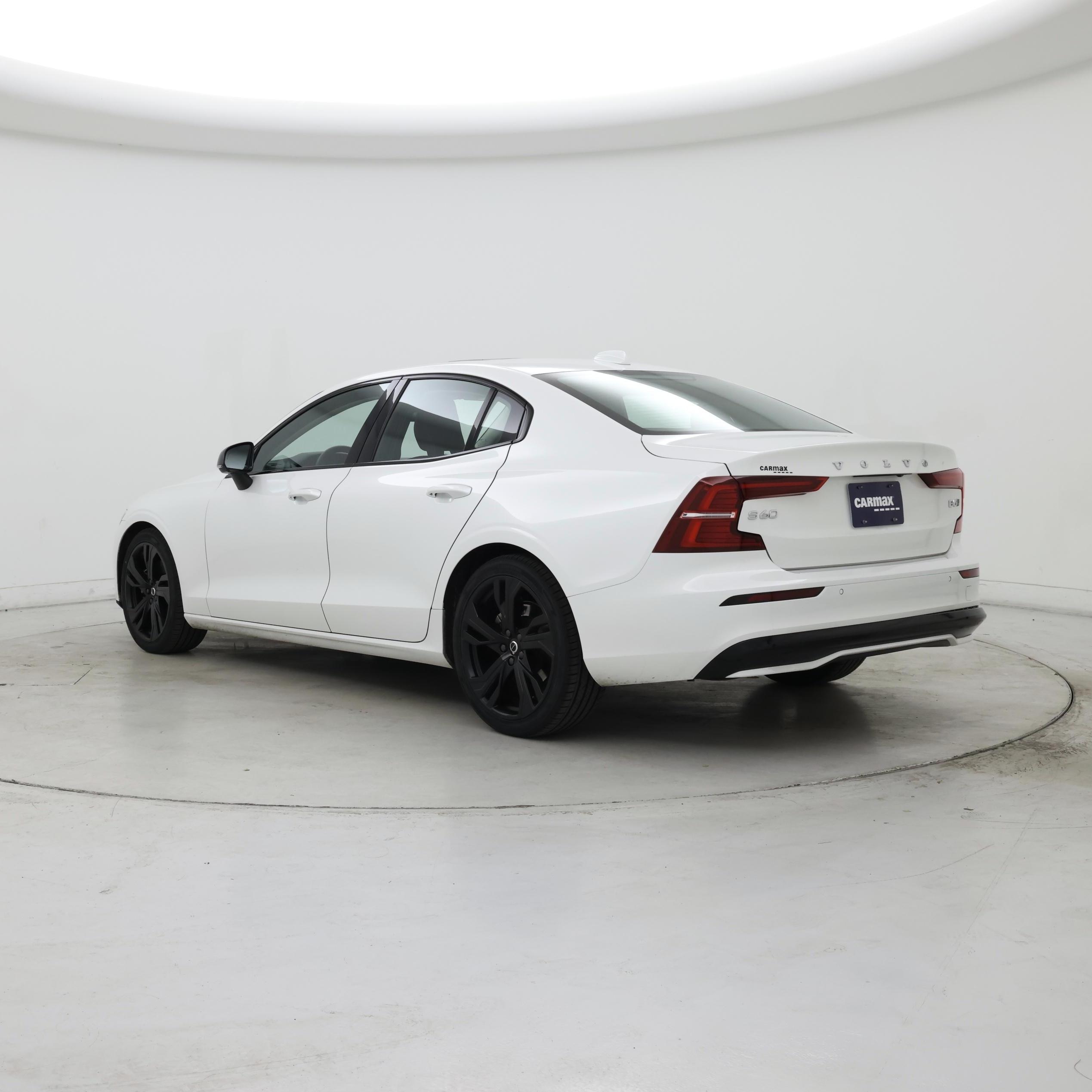 Thumbnail: 2024 Volvo S60 - 2