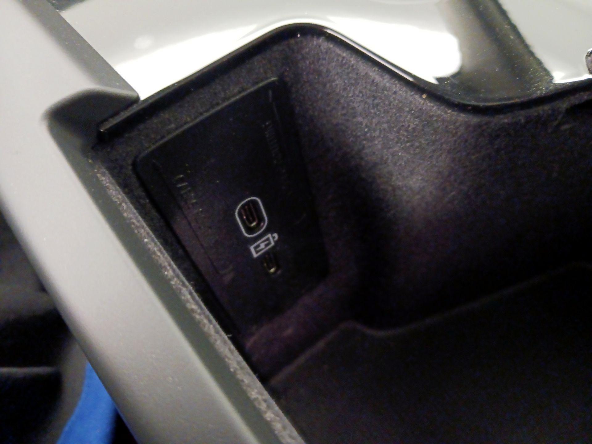 Thumbnail: 2024 Volvo S60 - 19