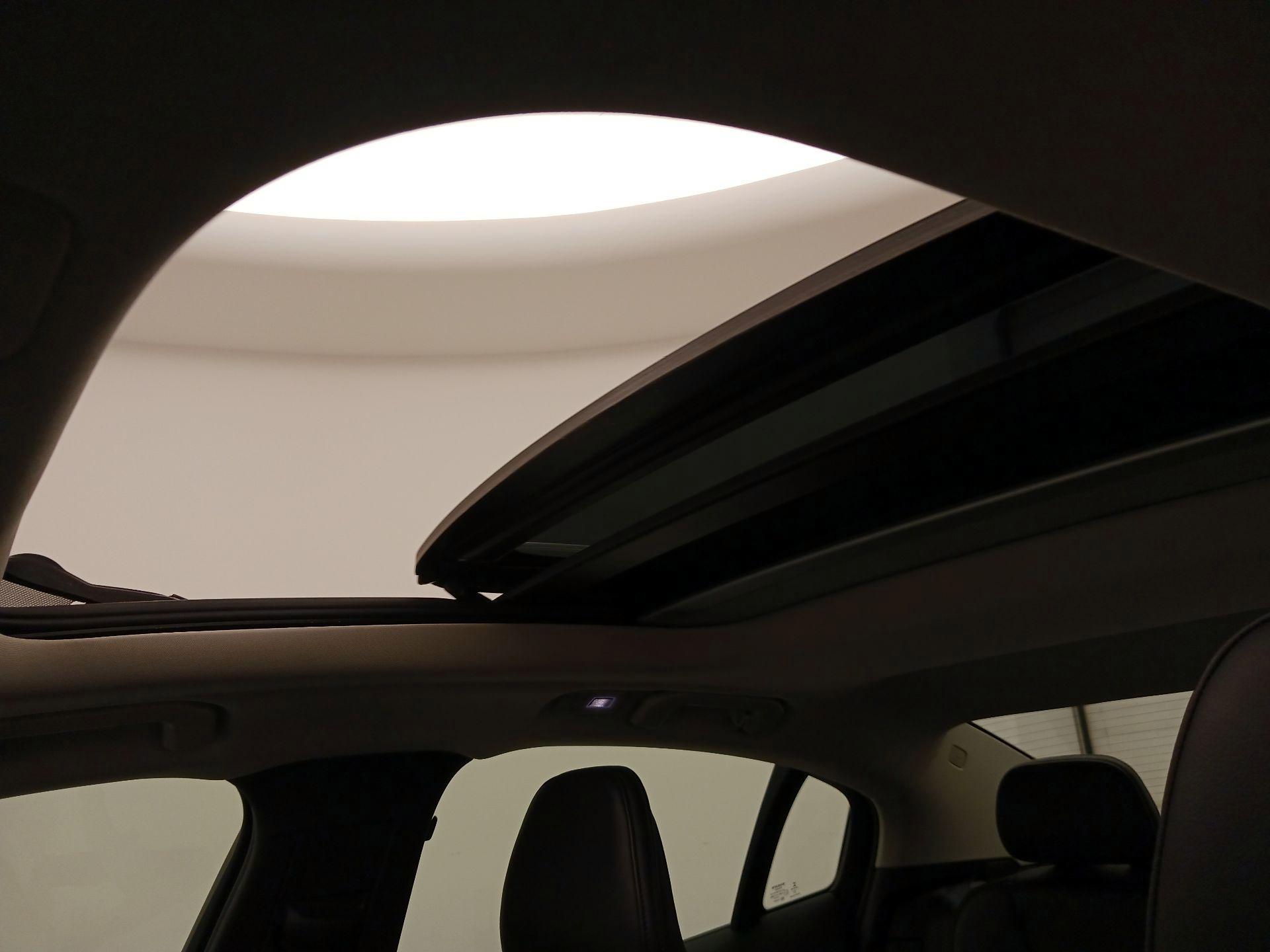 Thumbnail: 2024 Volvo S60 - 20