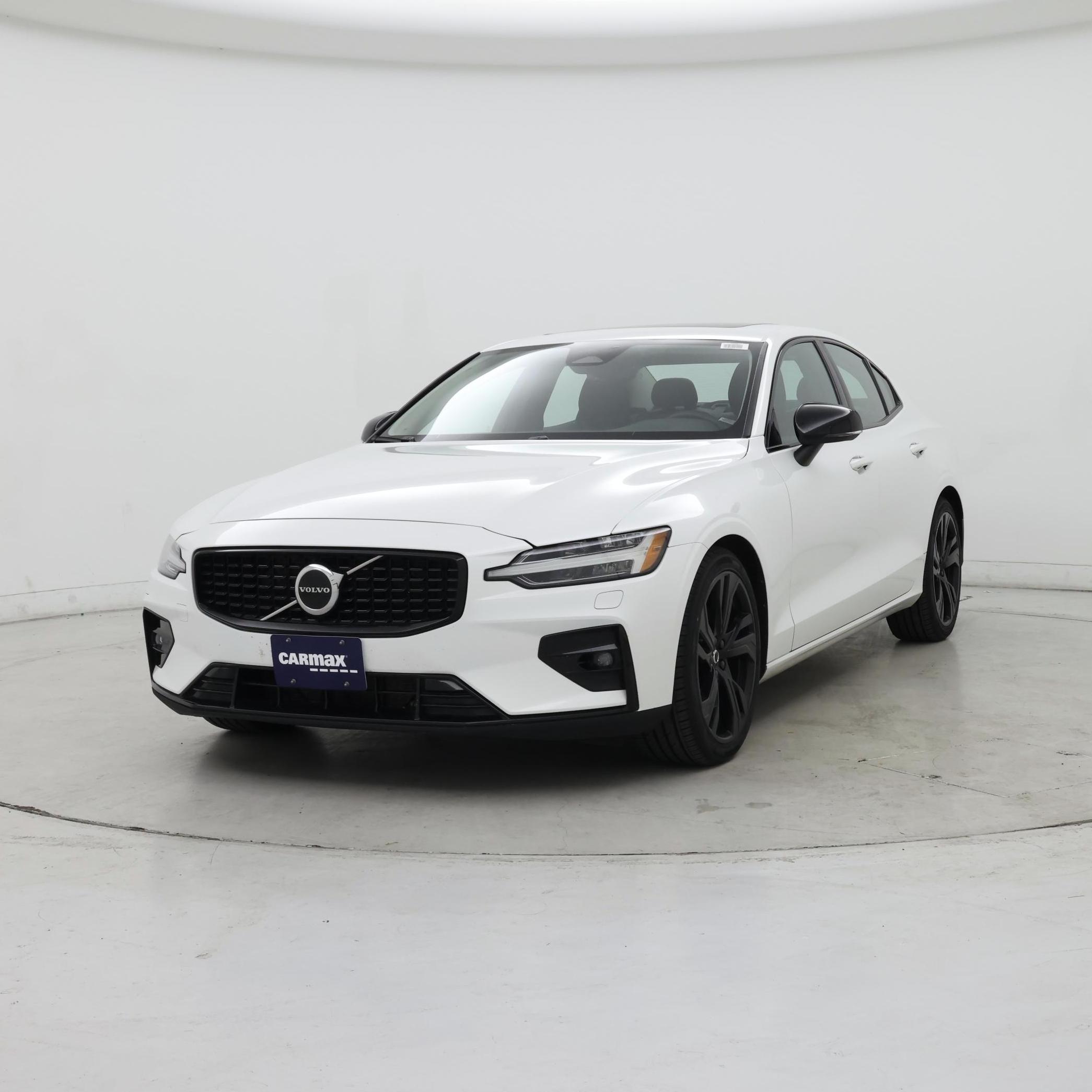 Thumbnail: 2024 Volvo S60 - 4