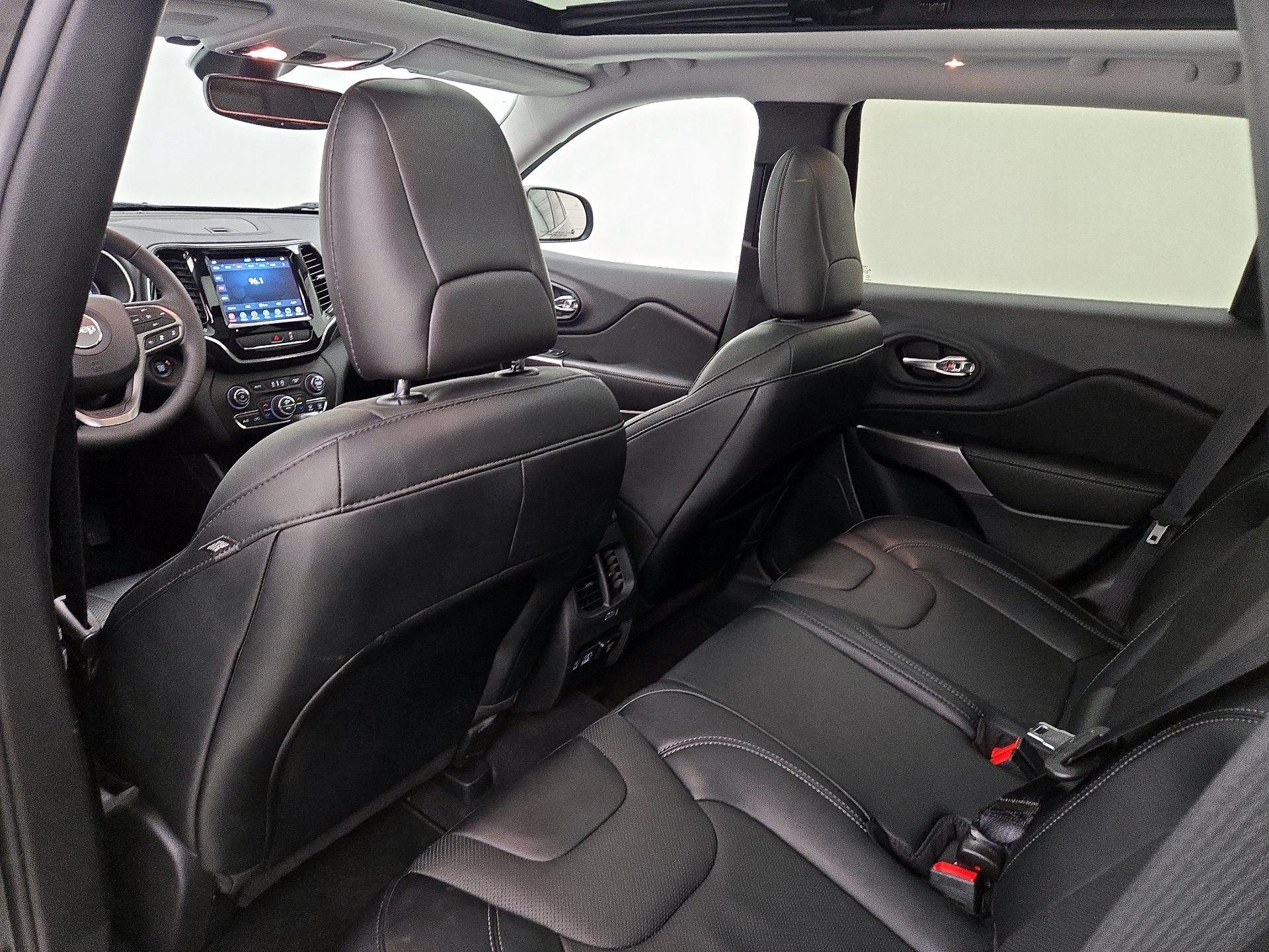 Thumbnail: 2022 Jeep Cherokee - 20