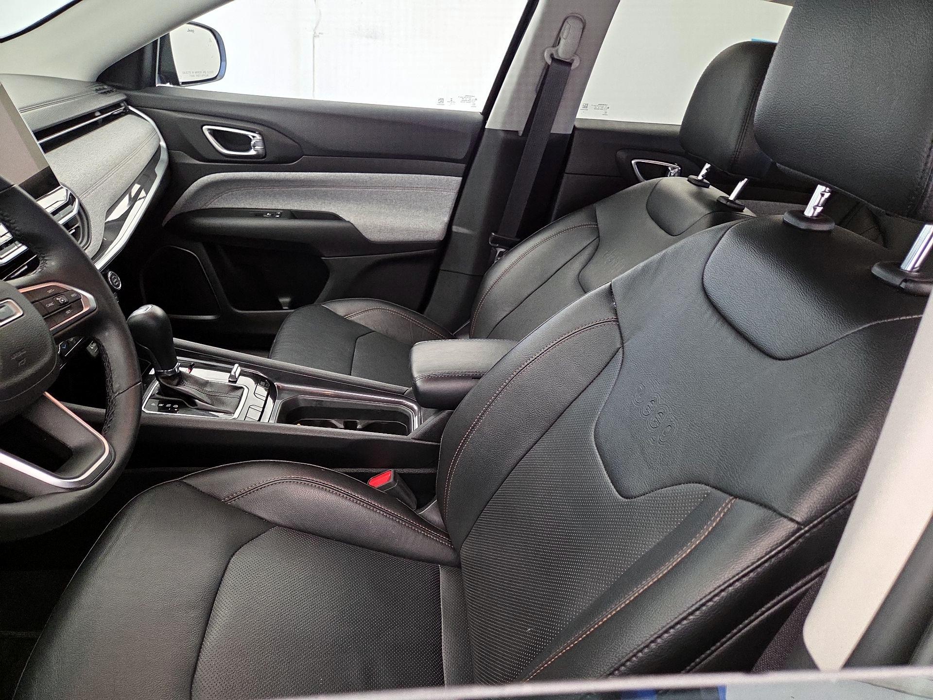 Thumbnail: 2022 Jeep Compass - 11