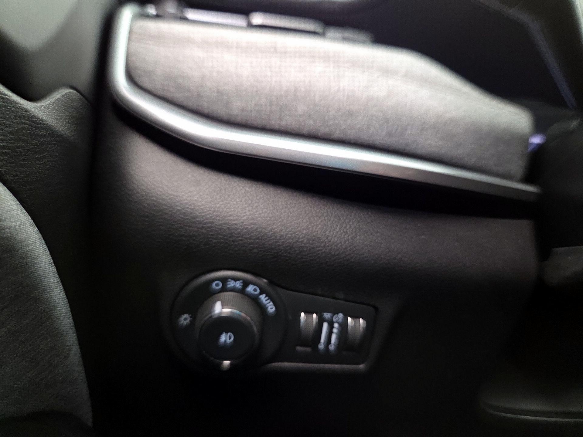 Thumbnail: 2022 Jeep Compass - 13