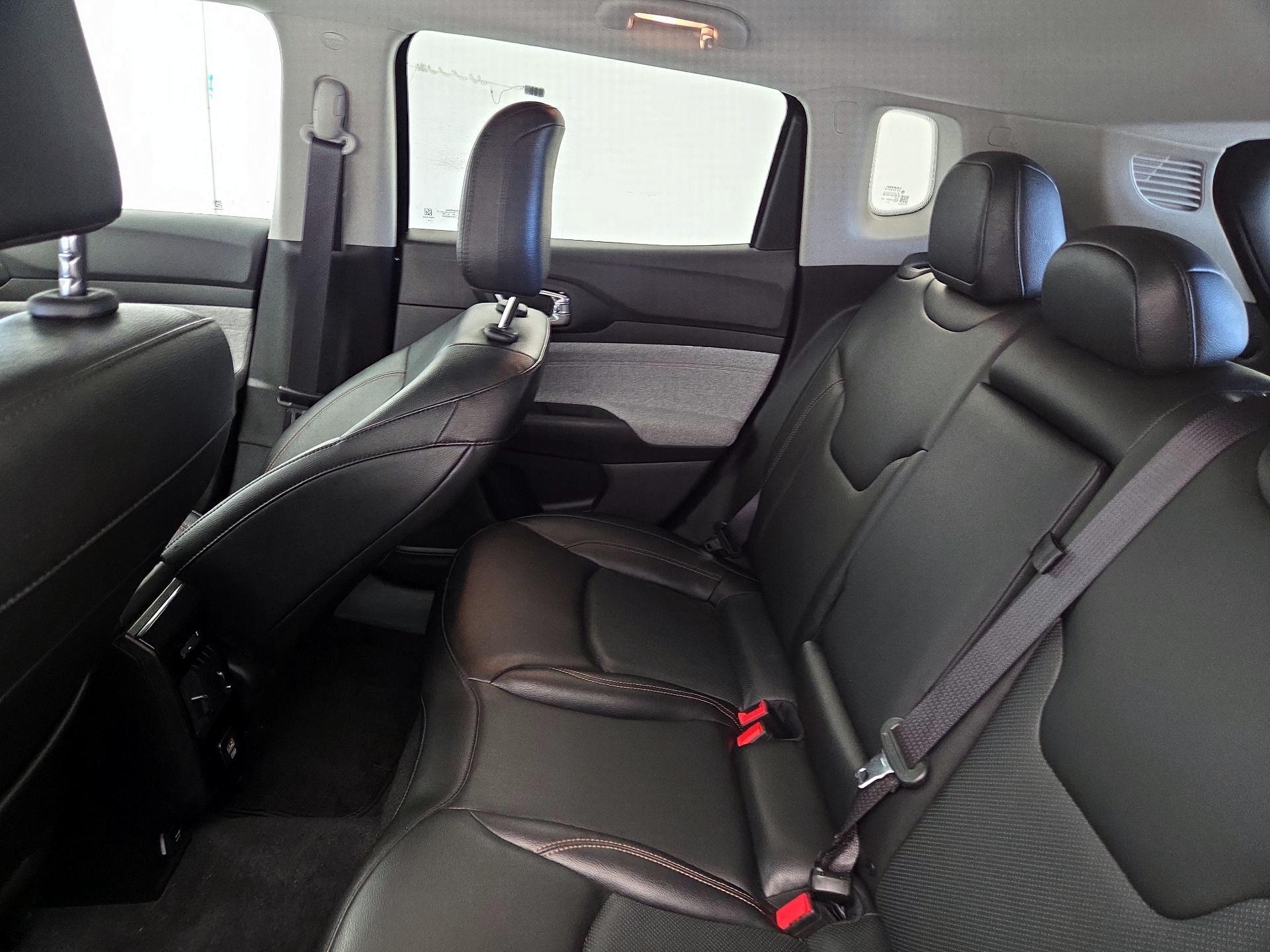 Thumbnail: 2022 Jeep Compass - 19