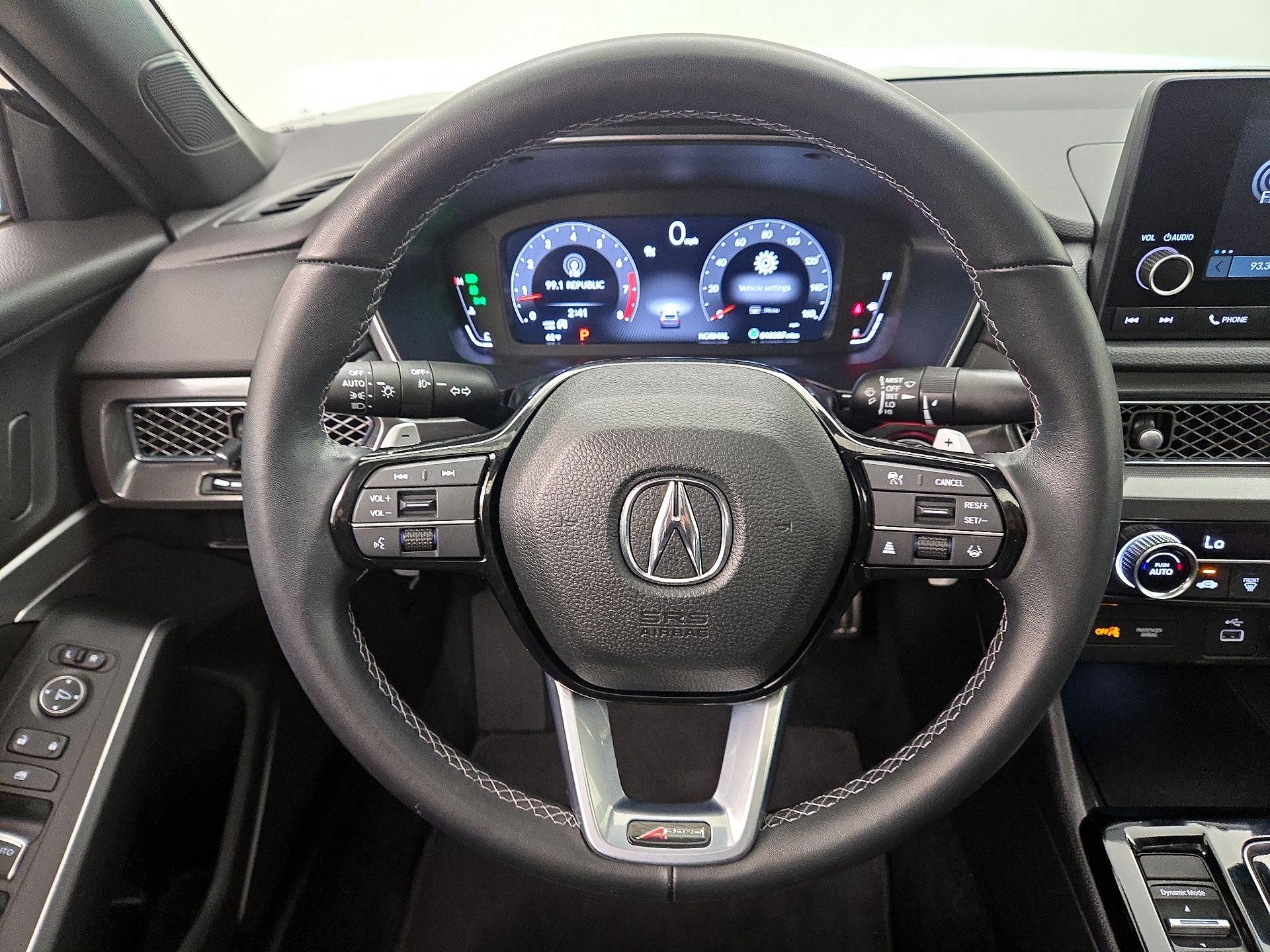 Thumbnail: 2025 Acura Integra - 10