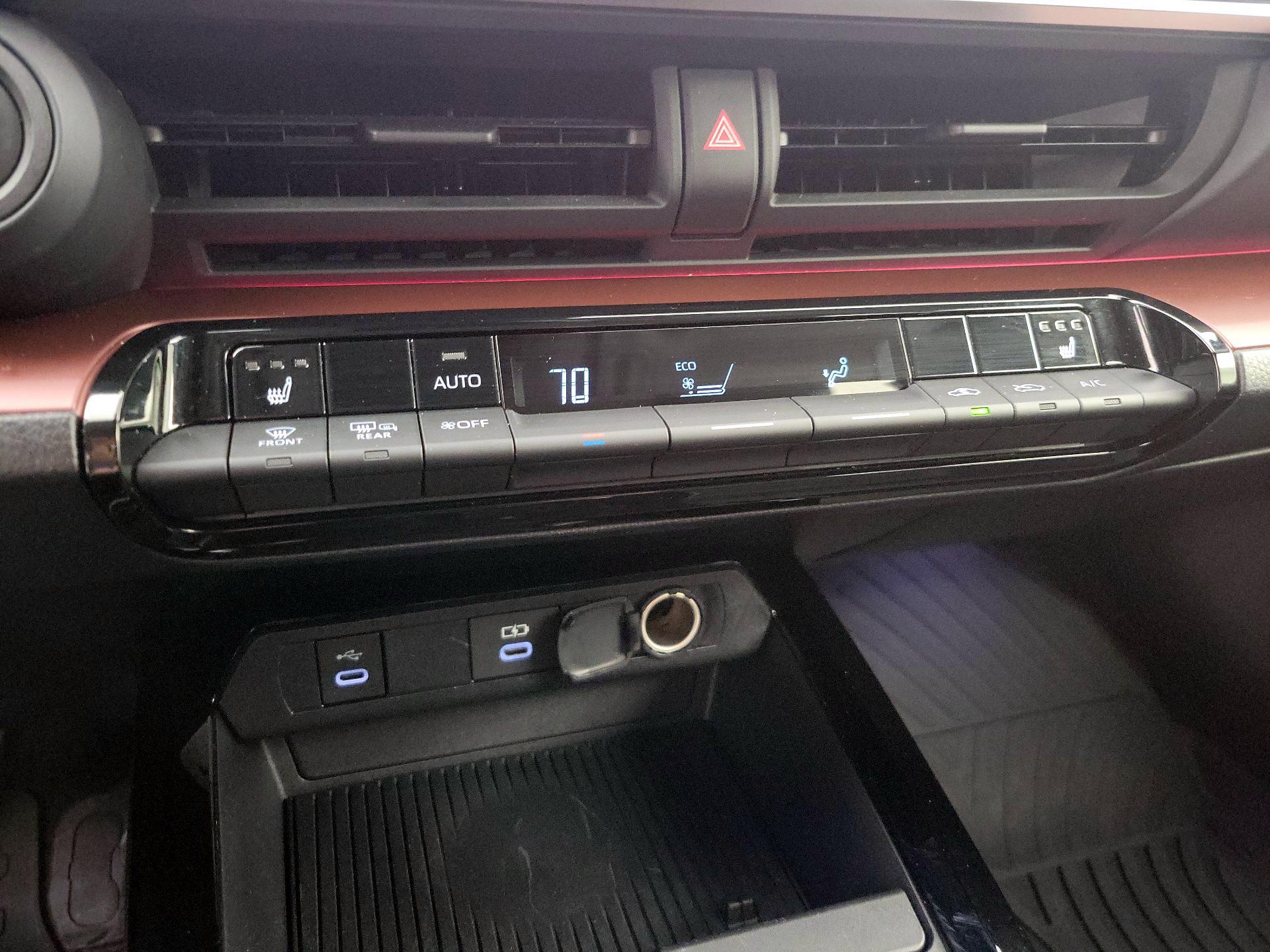 Thumbnail: 2024 Toyota Prius Prime - 16