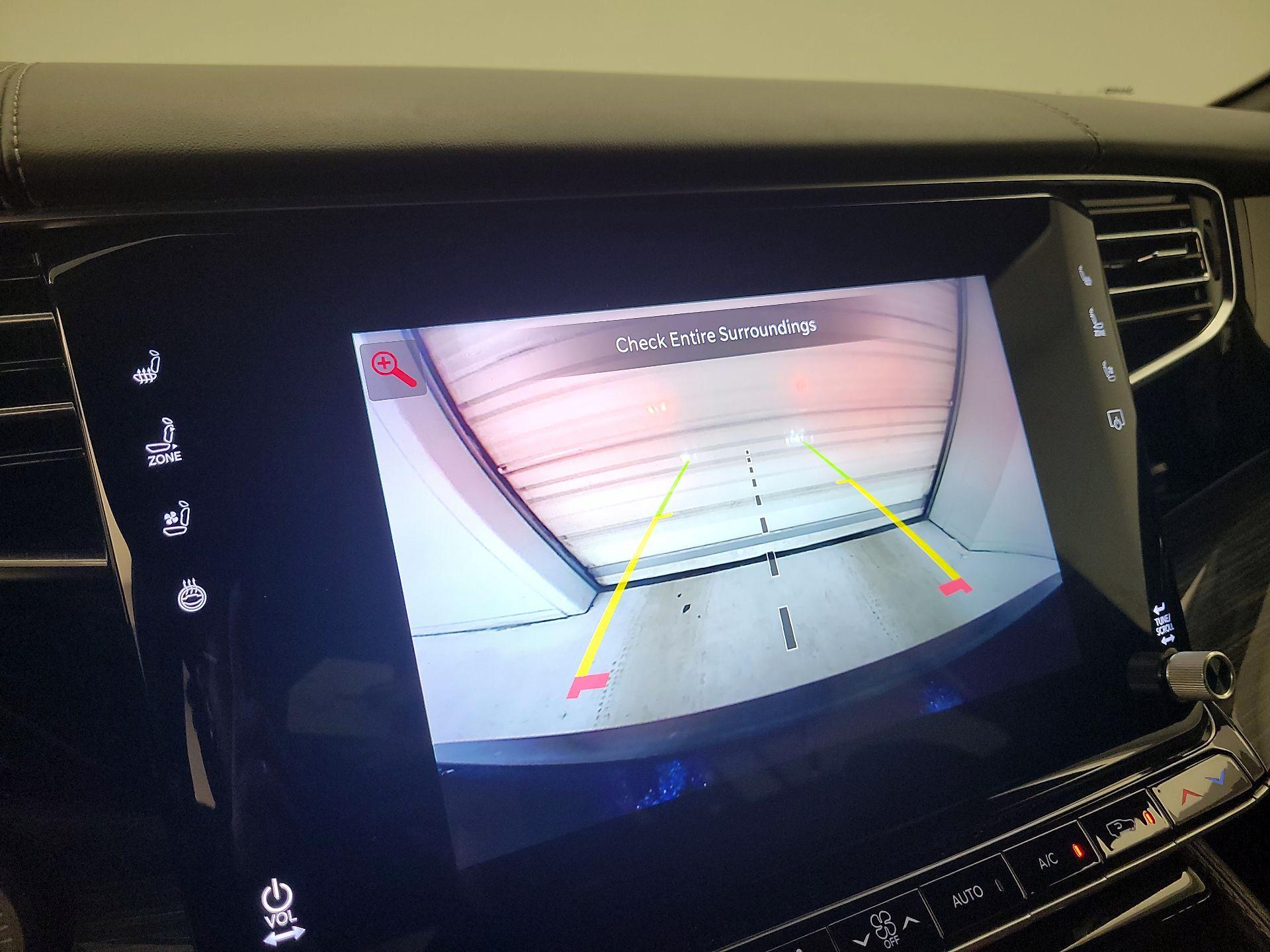 Thumbnail: 2022 Jeep Wagoneer - 15