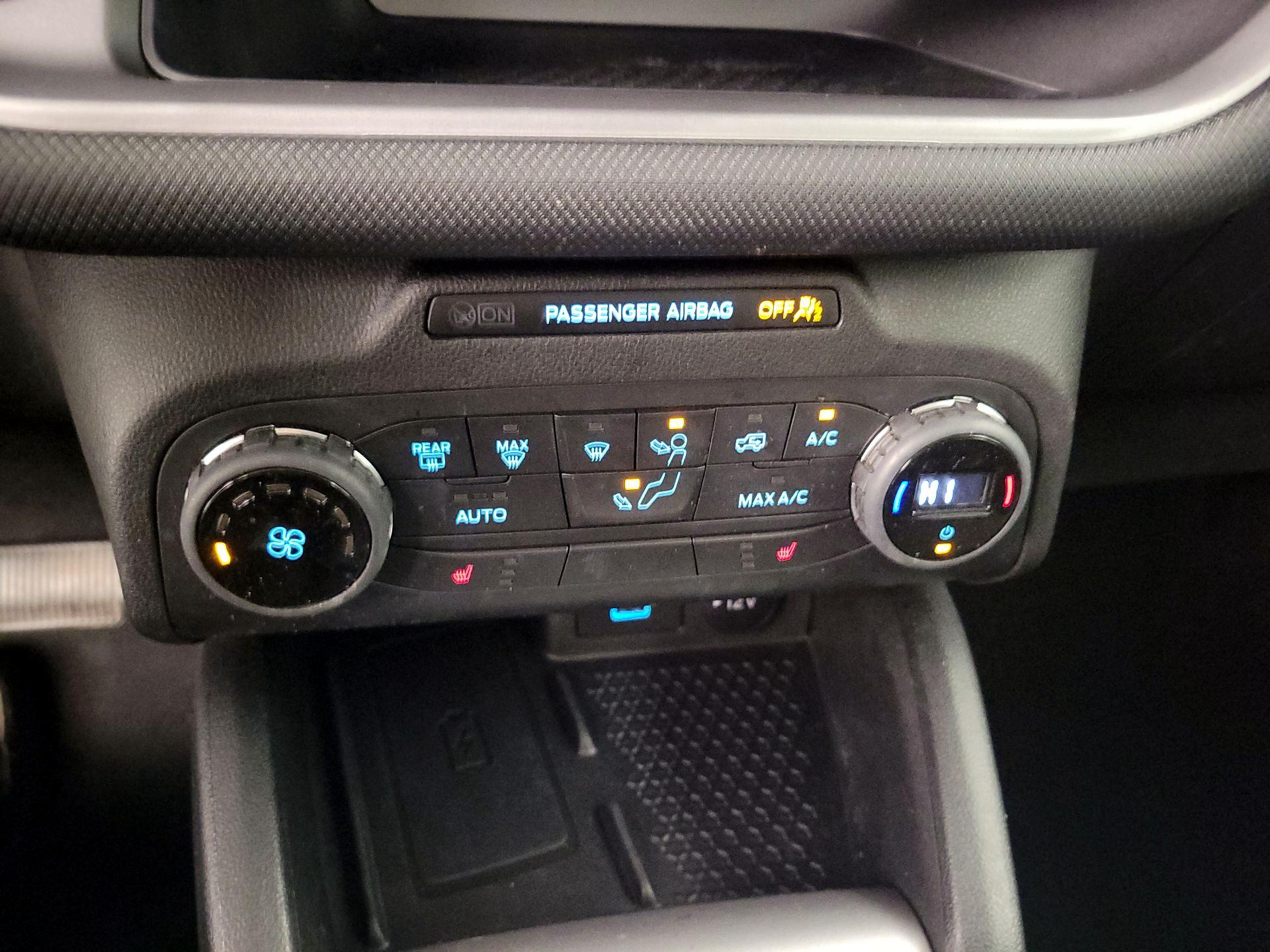 Thumbnail: 2021 Ford Bronco Sport - 16