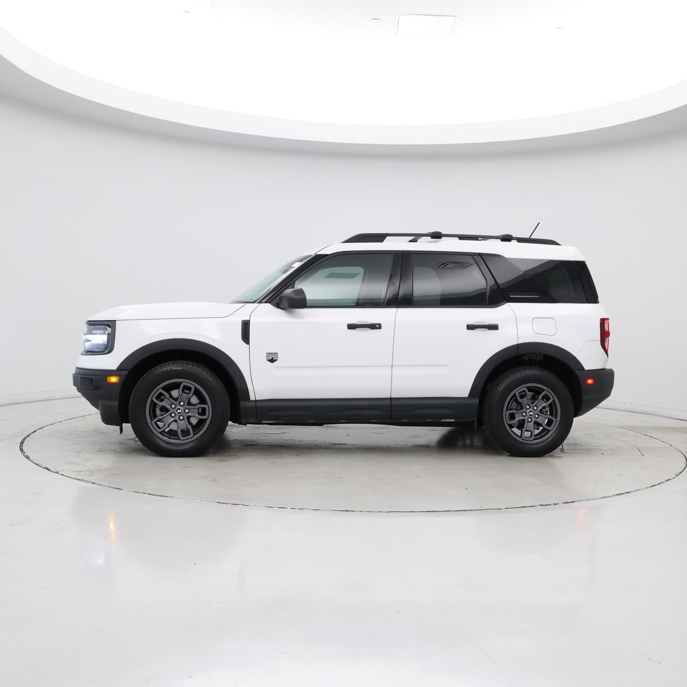 Thumbnail: 2021 Ford Bronco Sport - 3