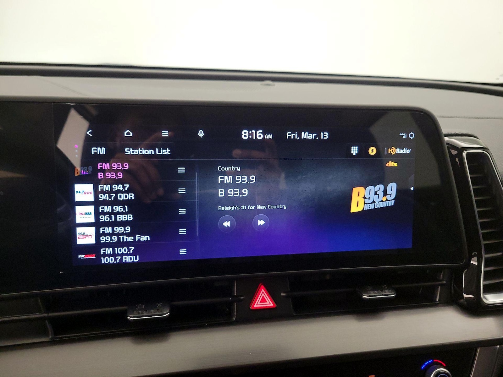 2023 Kia Sportage EX - Photo 16