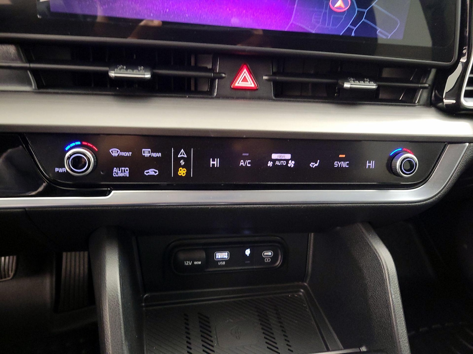 2023 Kia Sportage EX - Photo 17