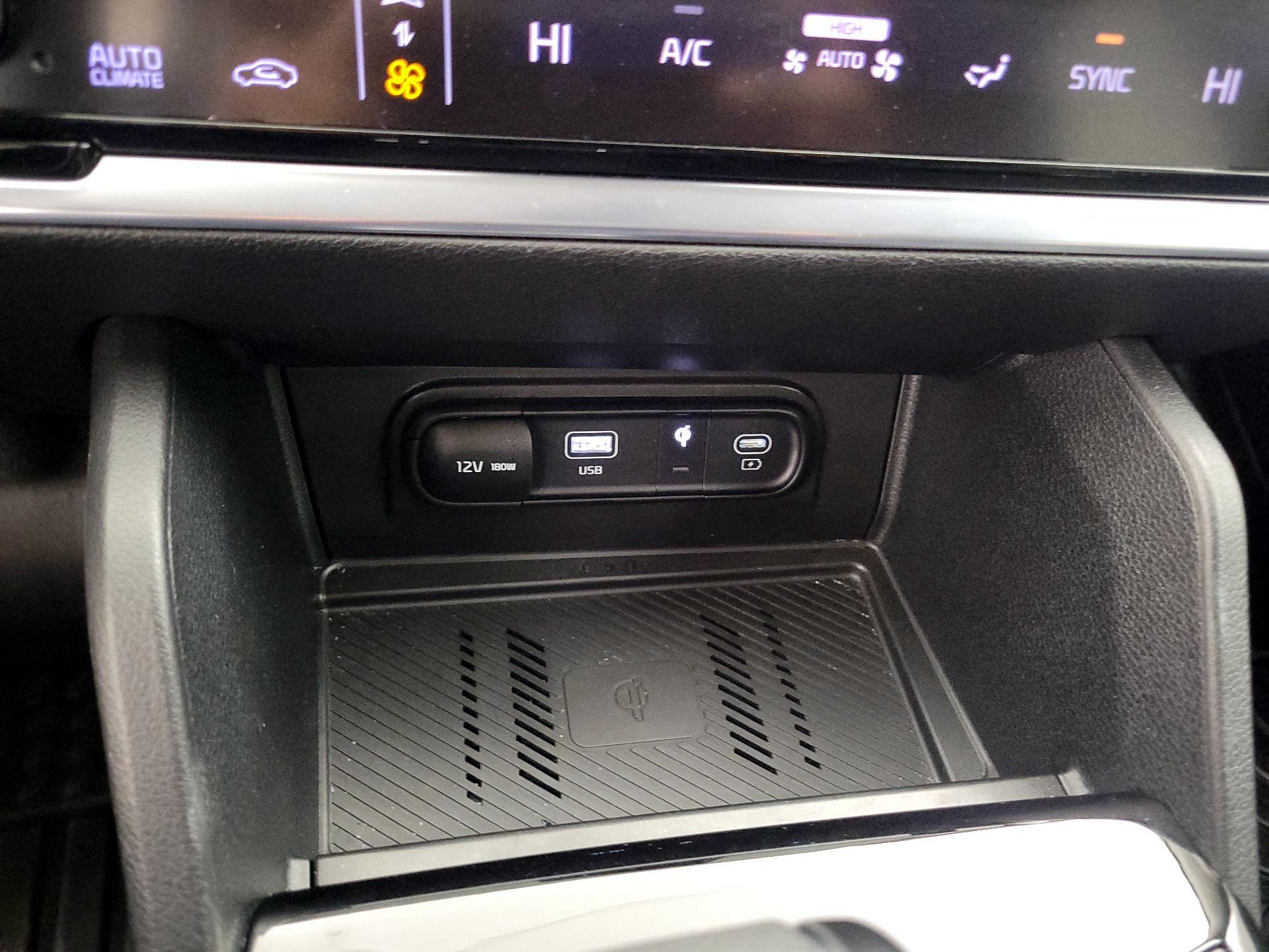 Thumbnail: 2023 Kia Sportage - 18