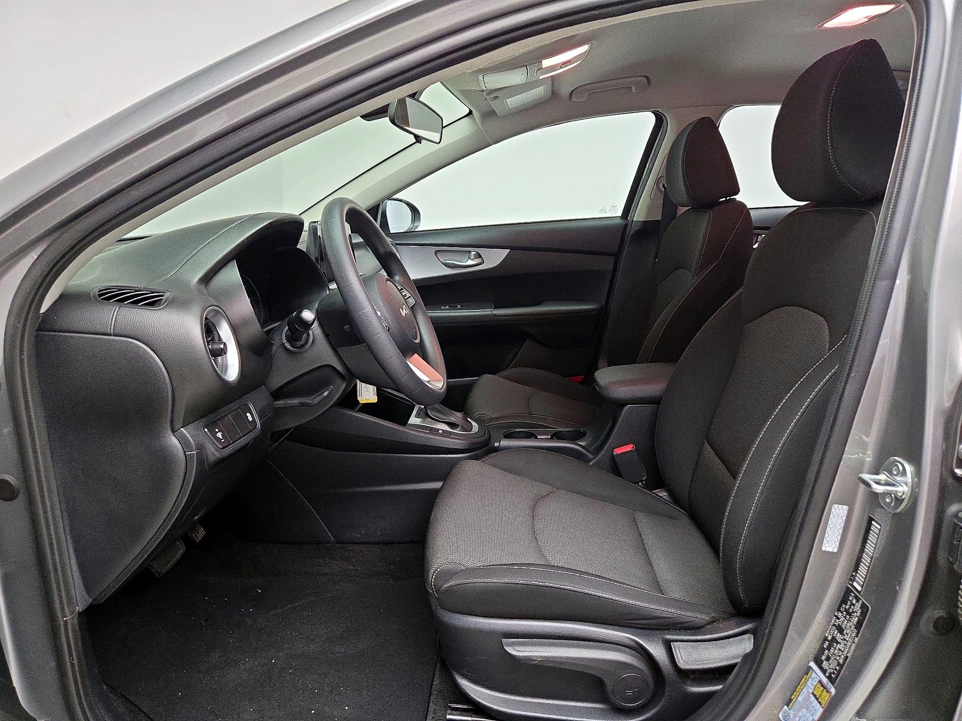 Thumbnail: 2024 Kia Forte - 11