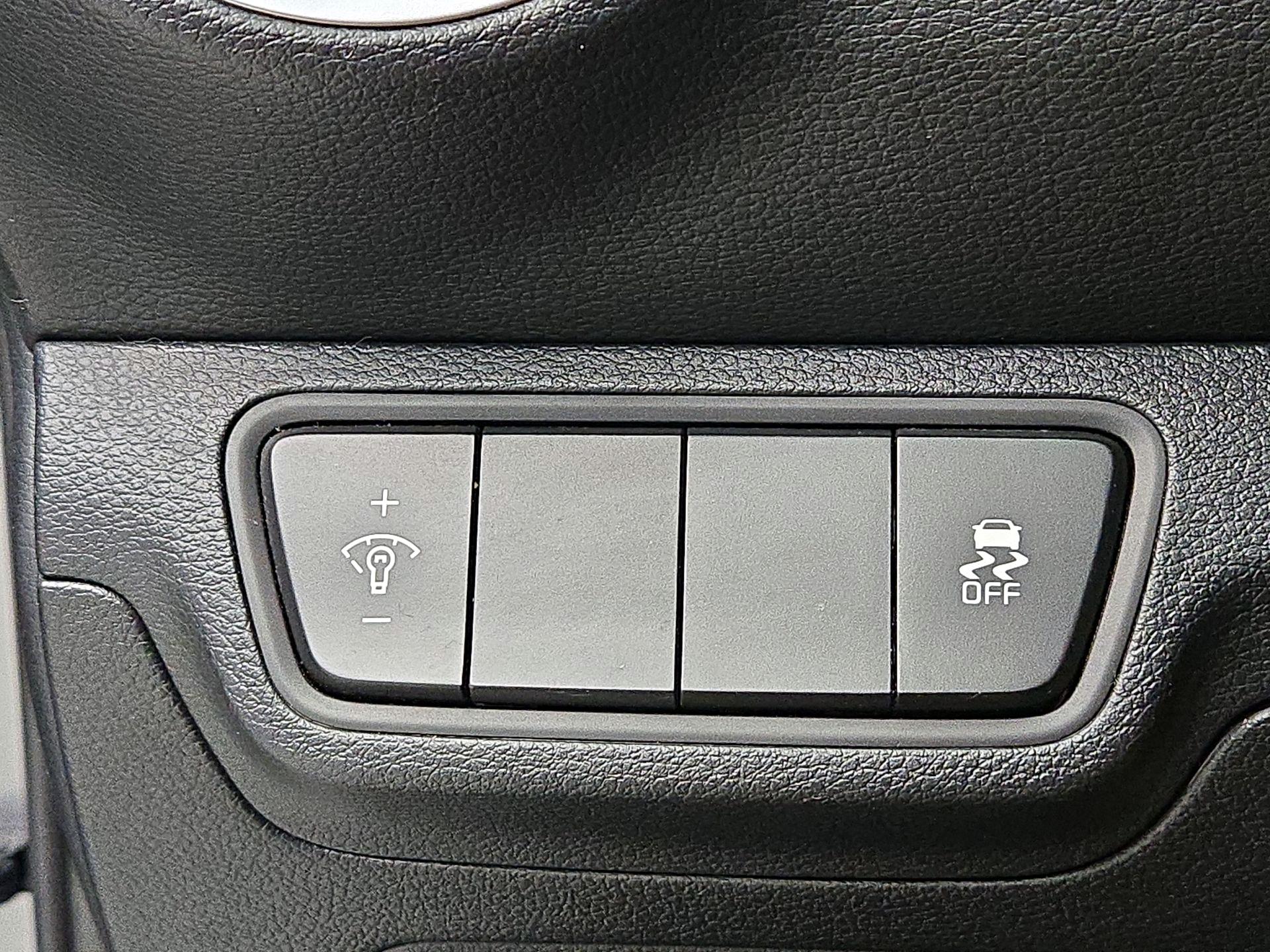 Thumbnail: 2024 Kia Forte - 13