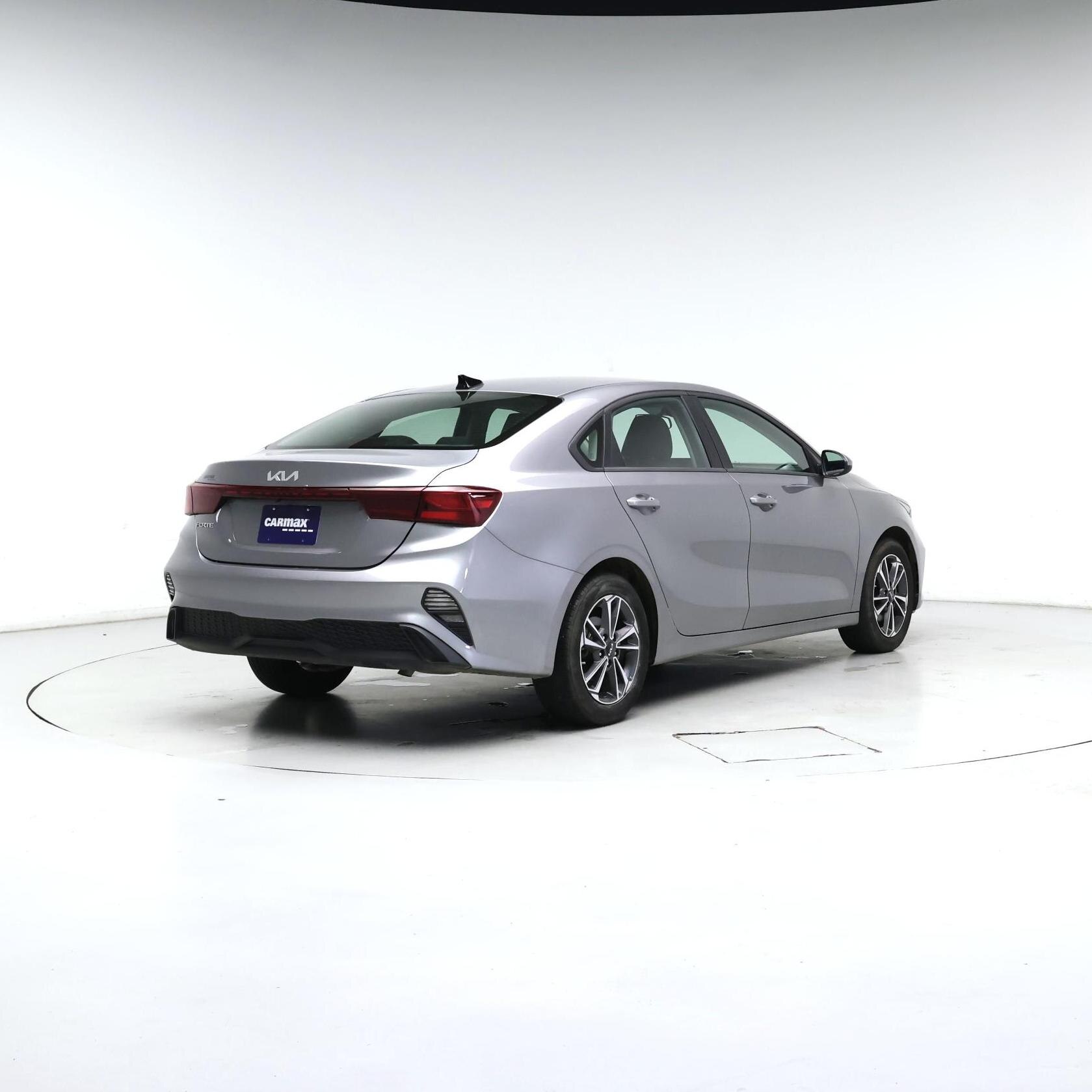 Thumbnail: 2024 Kia Forte - 8