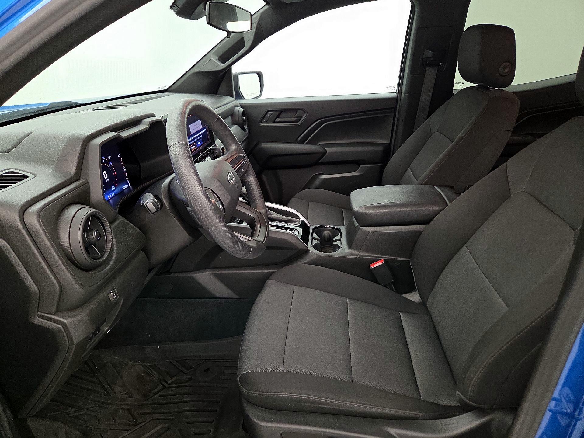 Thumbnail: 2023 Chevrolet Colorado - 11