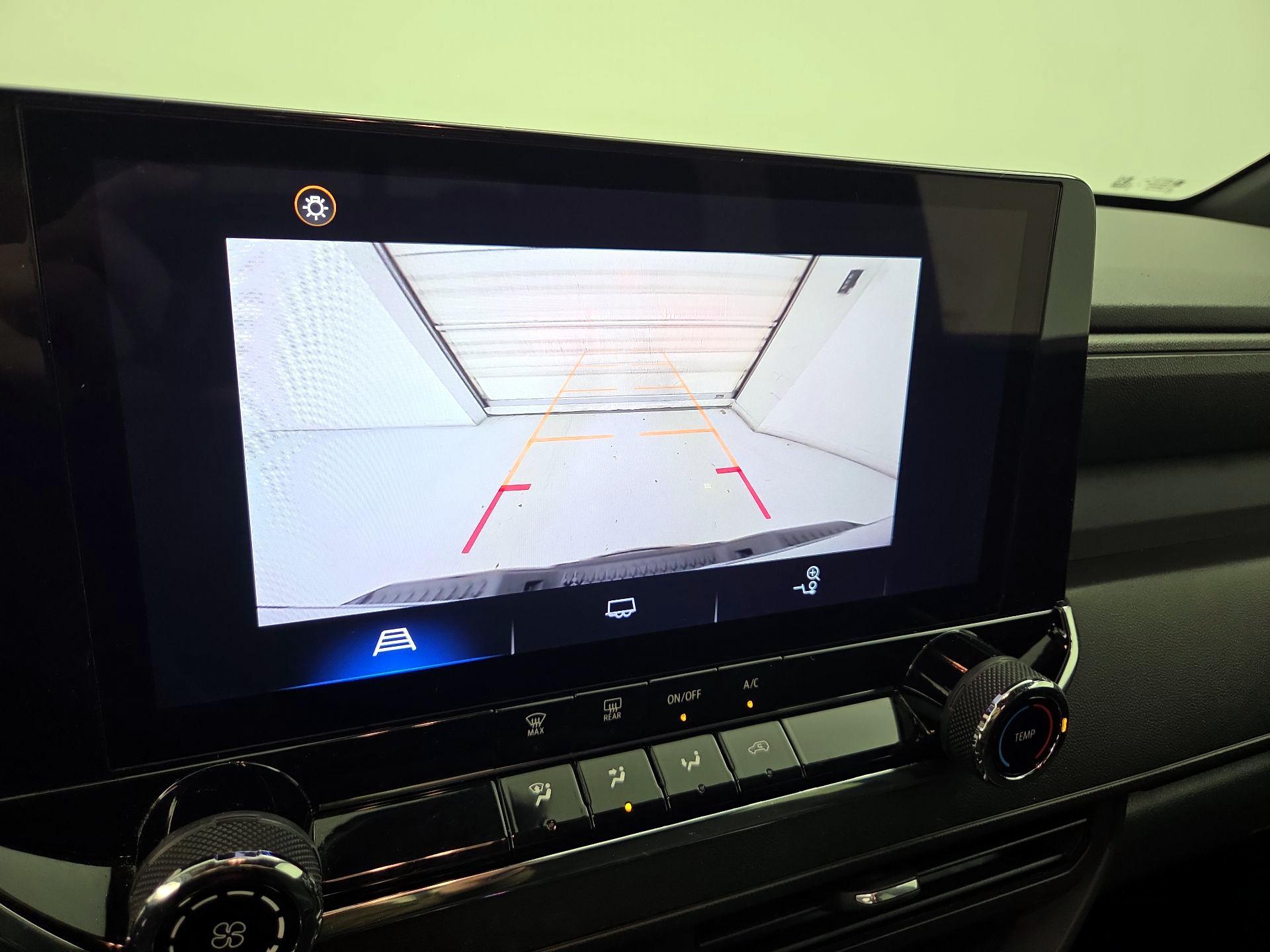 Thumbnail: 2023 Chevrolet Colorado - 14