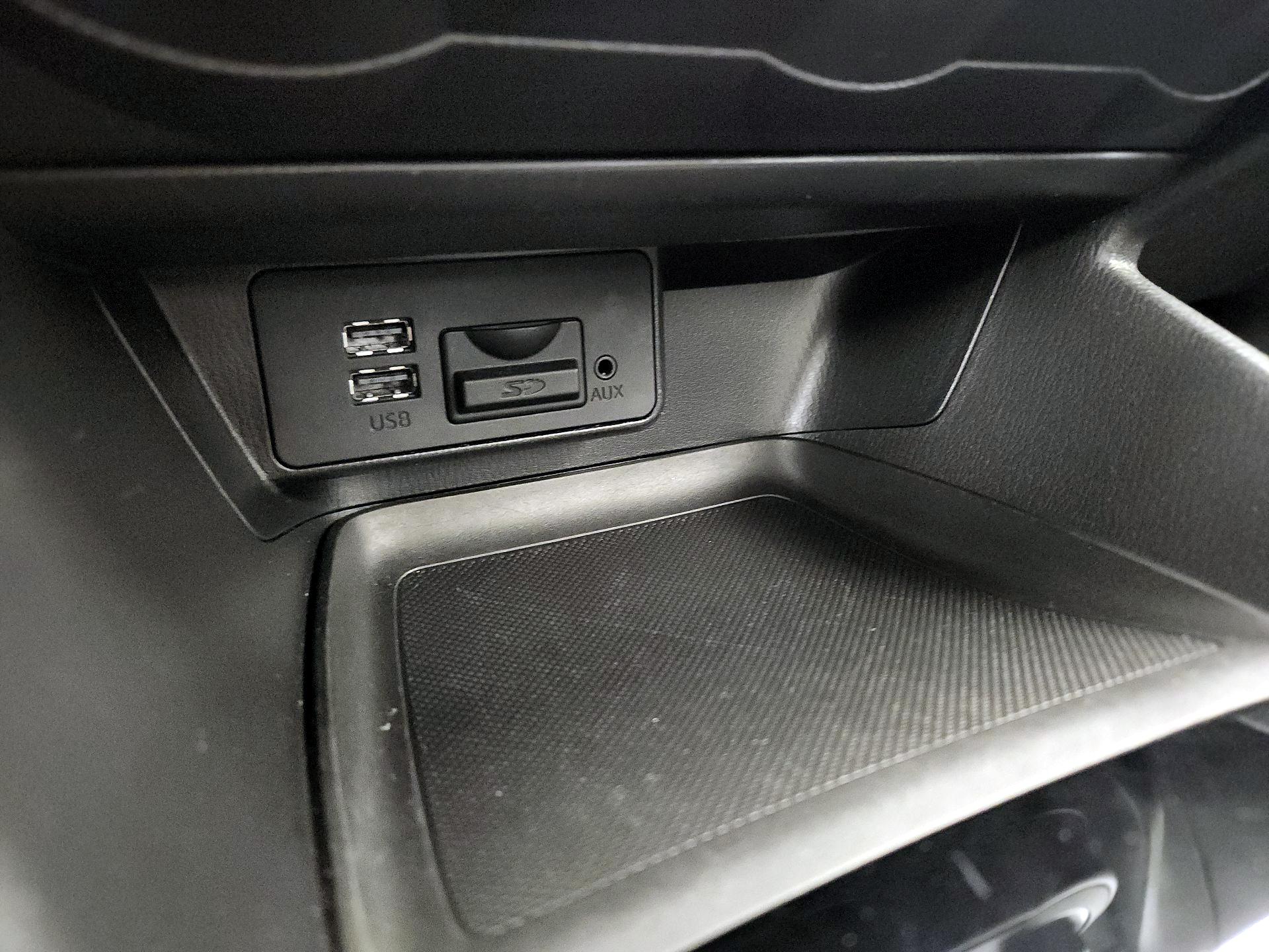 Thumbnail: 2016 Mazda Mazda3 - 16