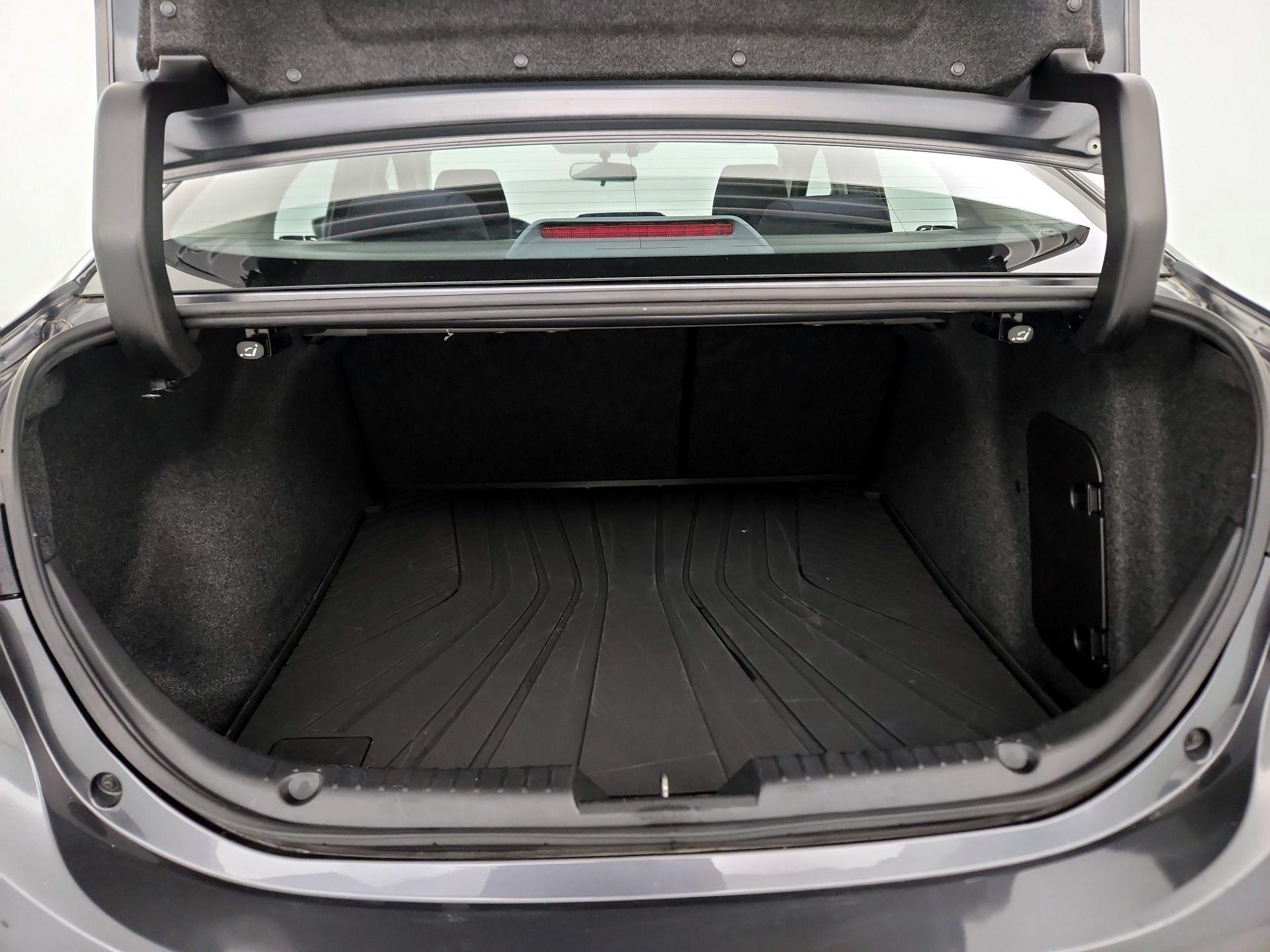Thumbnail: 2016 Mazda Mazda3 - 20