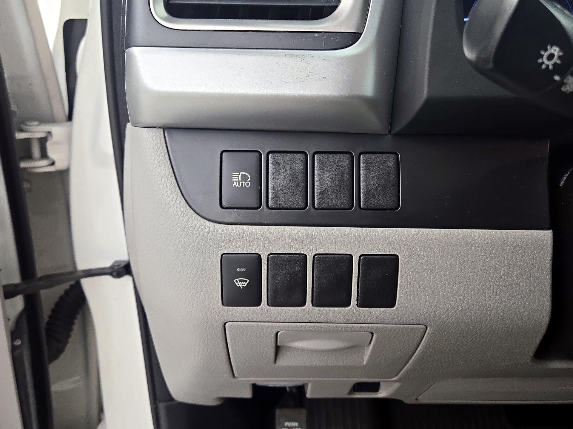 Thumbnail: 2018 Toyota Highlander - 13