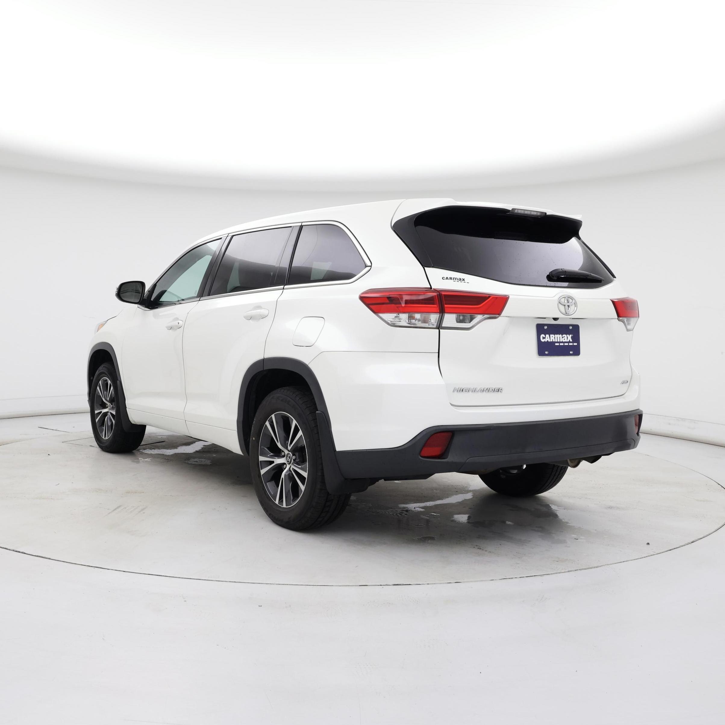 Thumbnail: 2018 Toyota Highlander - 2