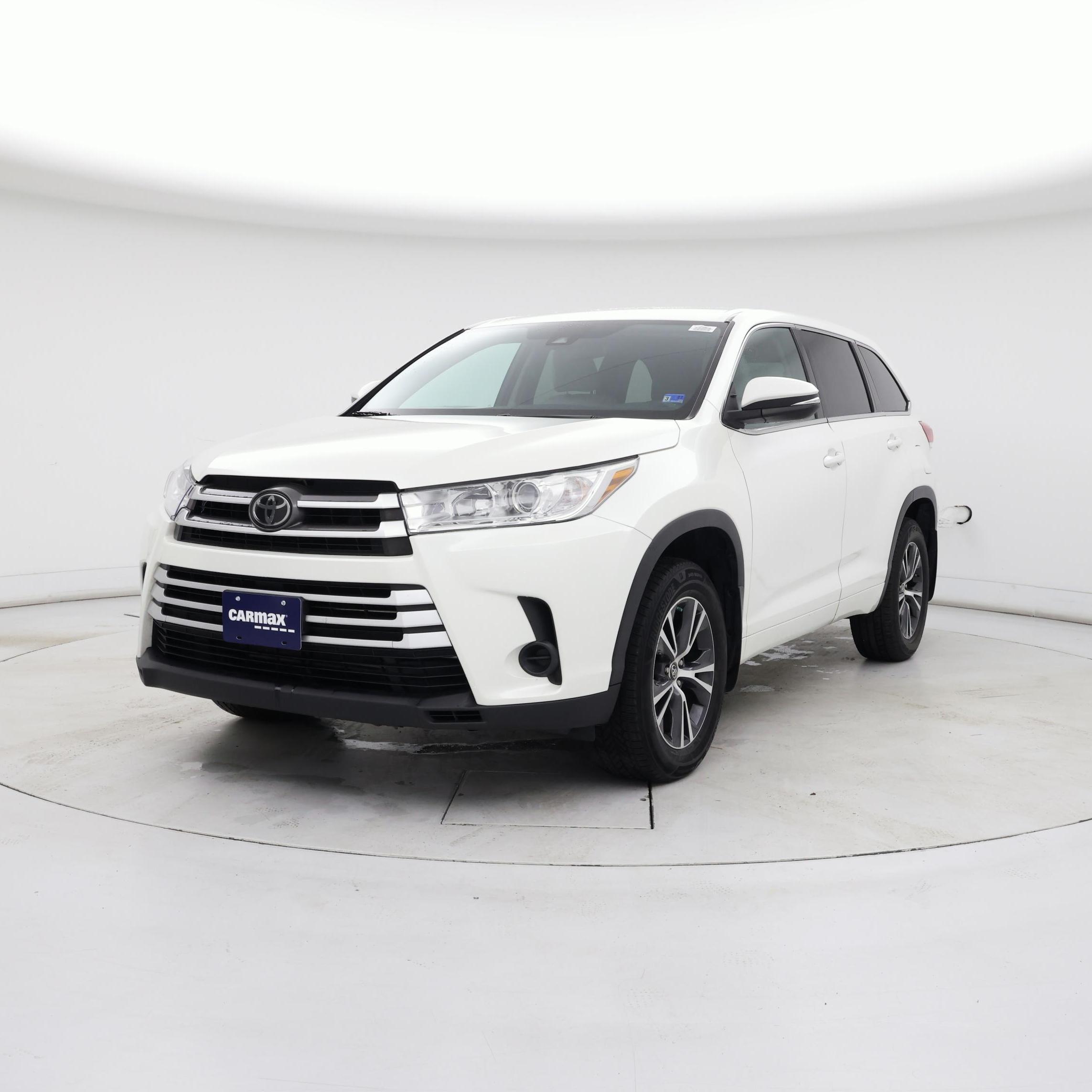 Thumbnail: 2018 Toyota Highlander - 4