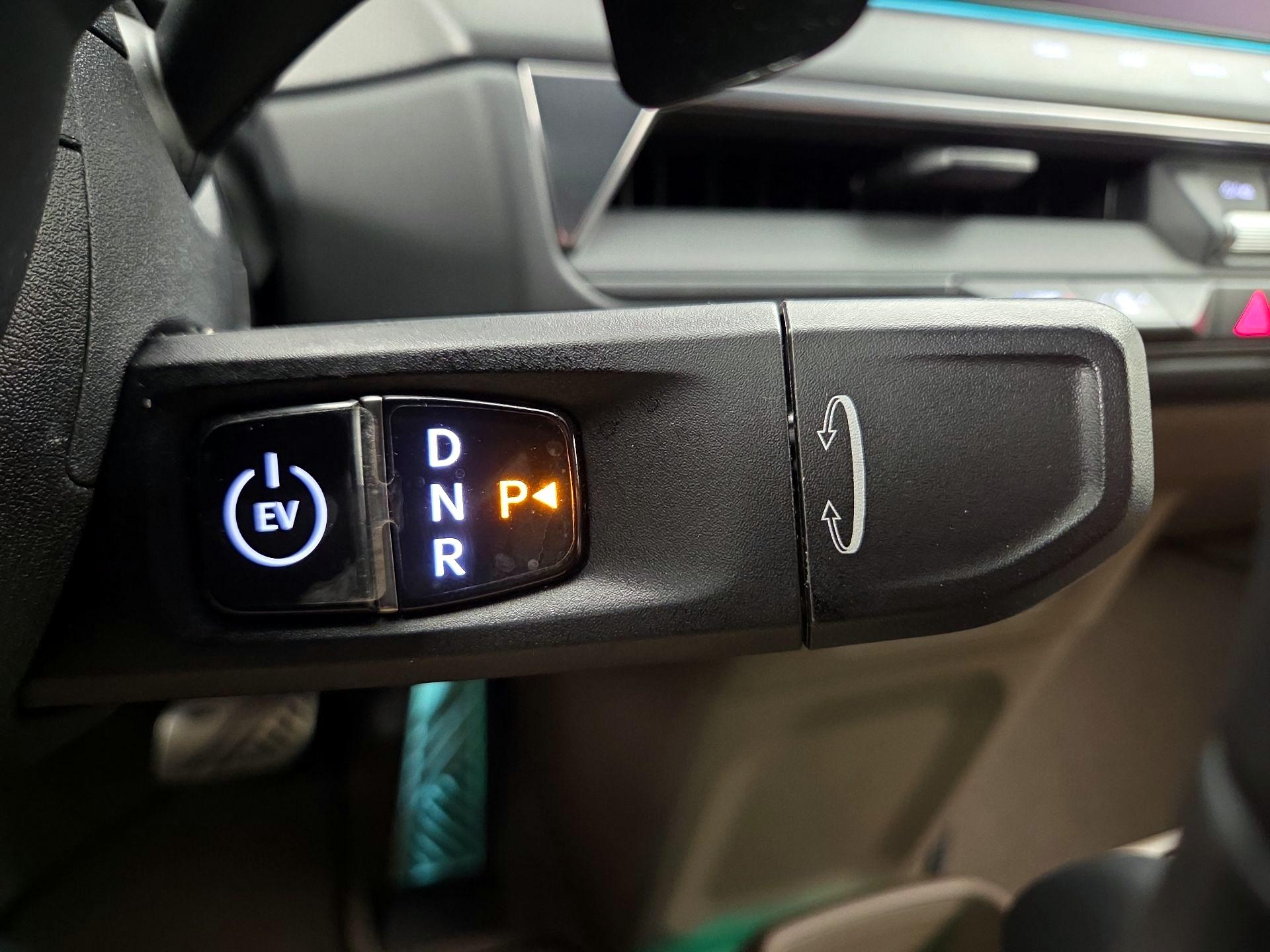 Thumbnail: 2024 Kia EV9 - 18