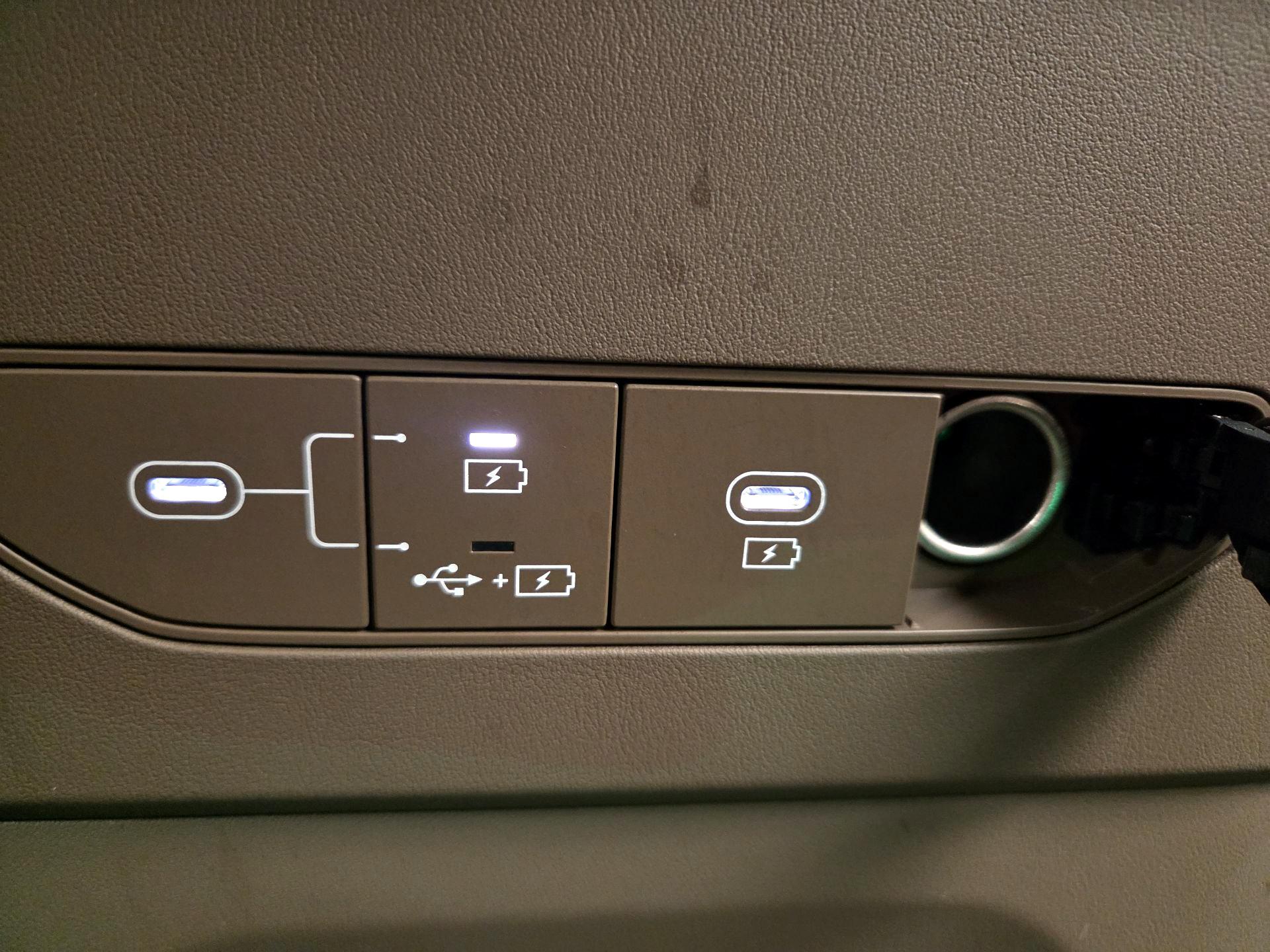 Thumbnail: 2024 Kia EV9 - 19