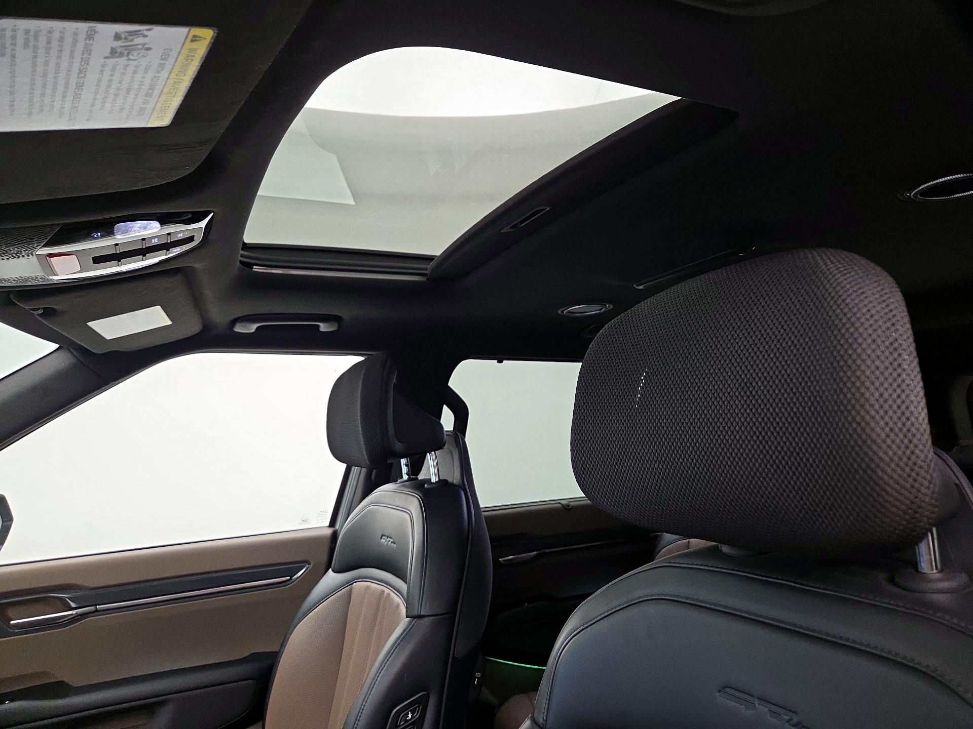 Thumbnail: 2024 Kia EV9 - 20