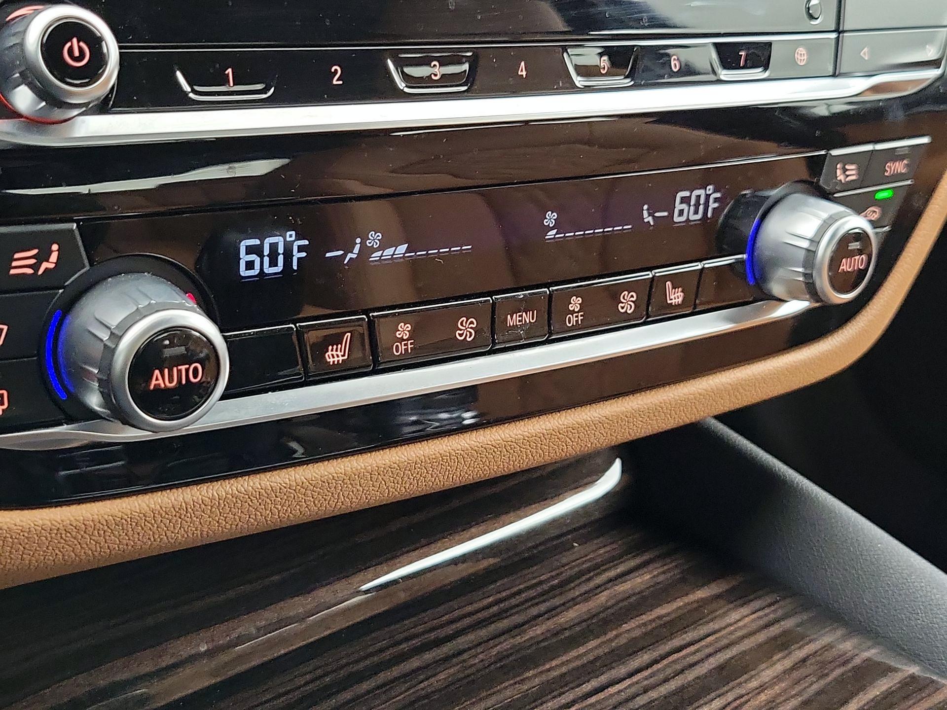 Thumbnail: 2023 BMW 5 Series - 17