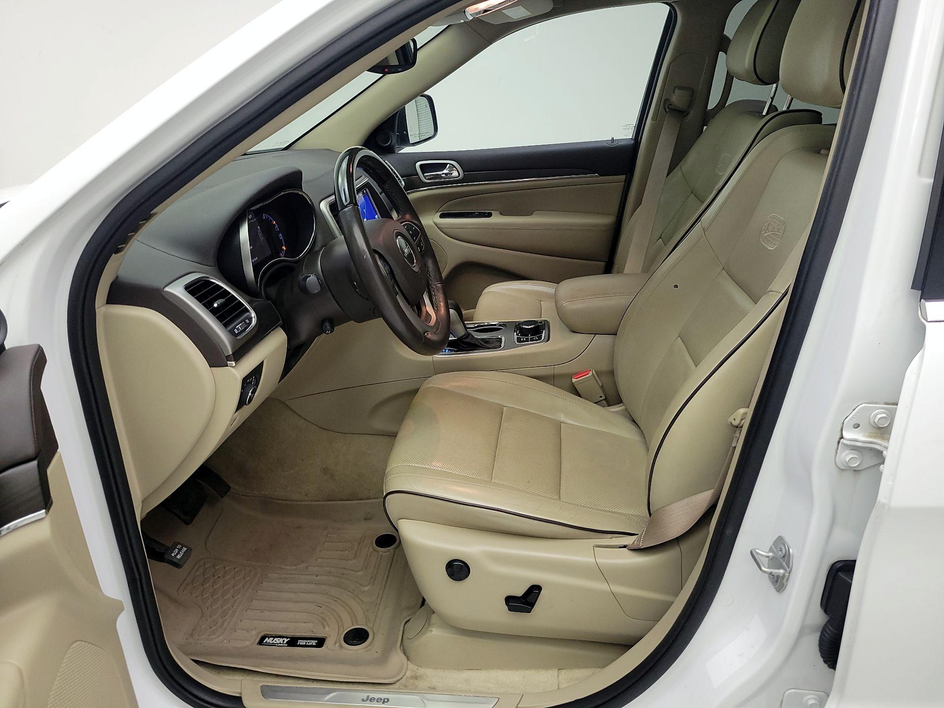 Thumbnail: 2018 Jeep Grand Cherokee - 9