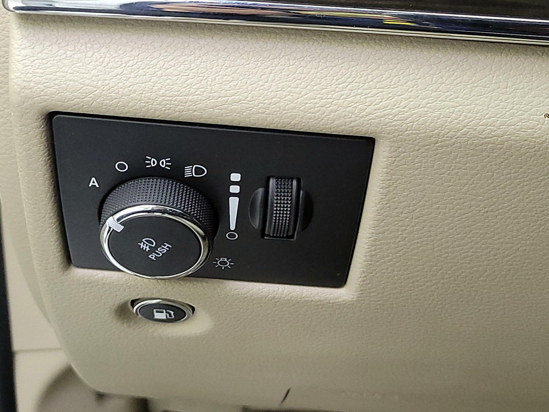 Thumbnail: 2018 Jeep Grand Cherokee - 11