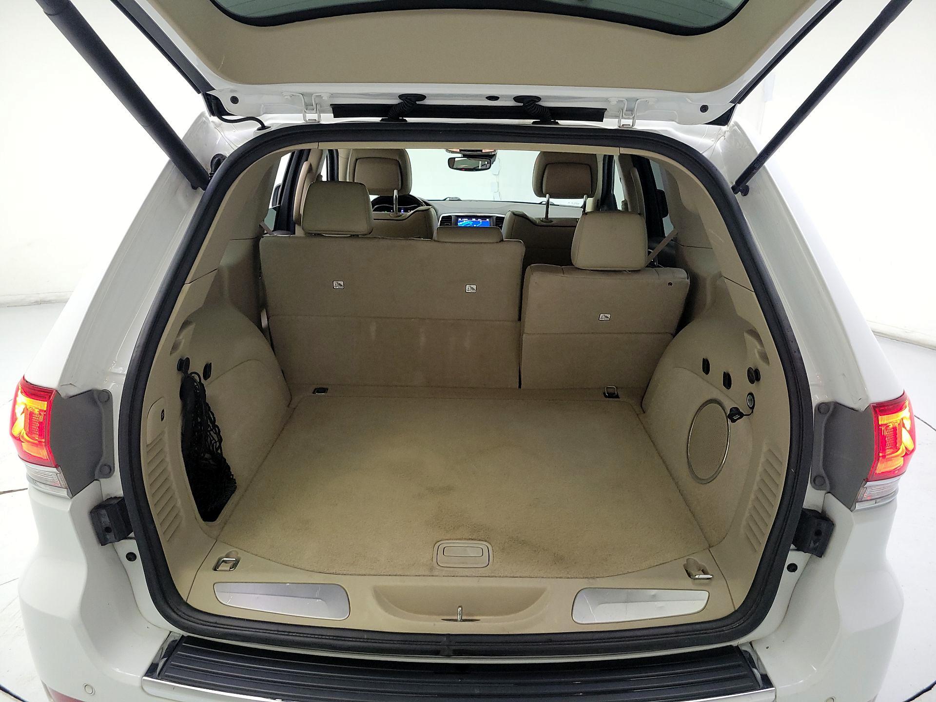 Thumbnail: 2018 Jeep Grand Cherokee - 20