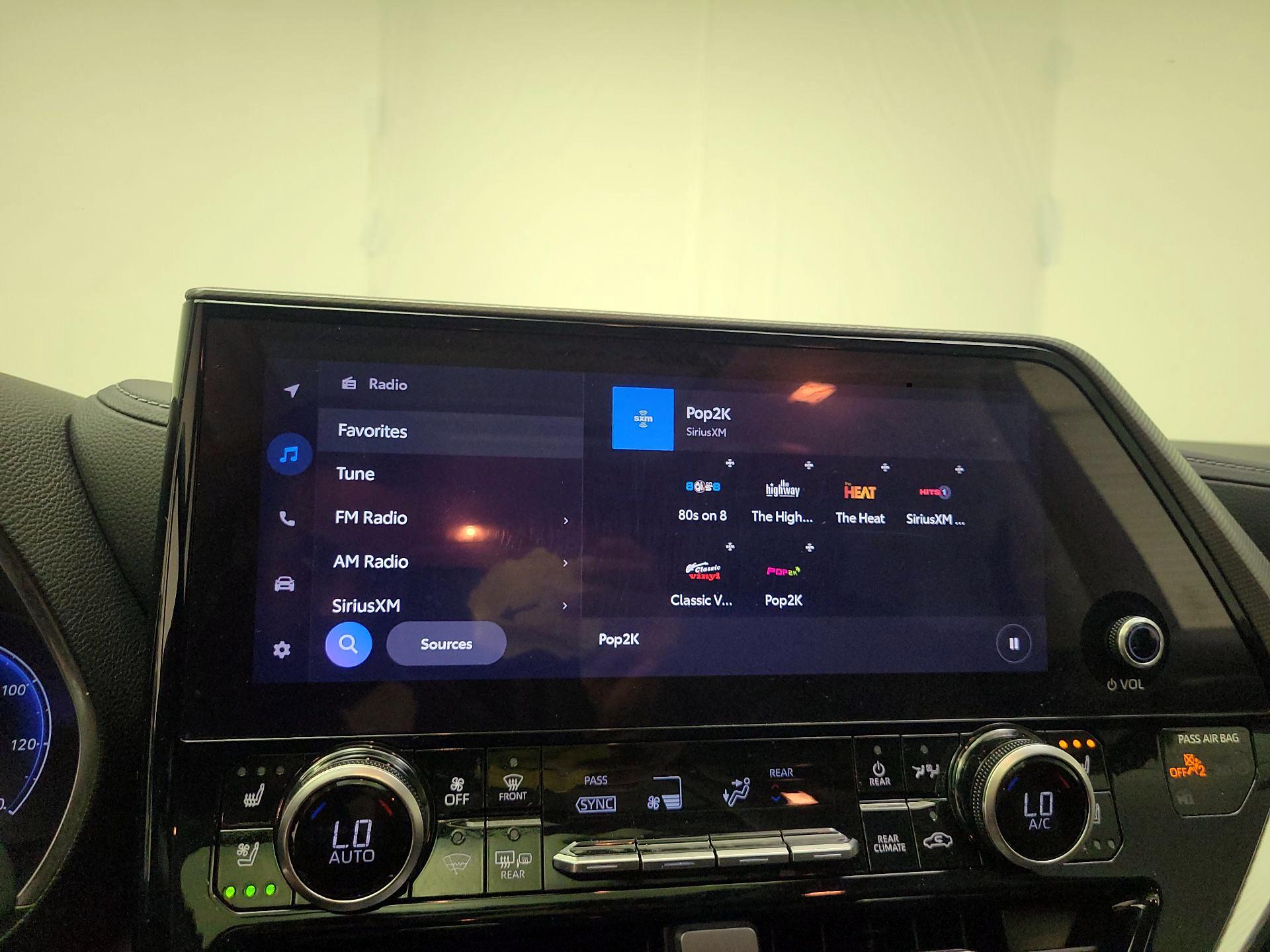 Thumbnail: 2024 Toyota Highlander - 13