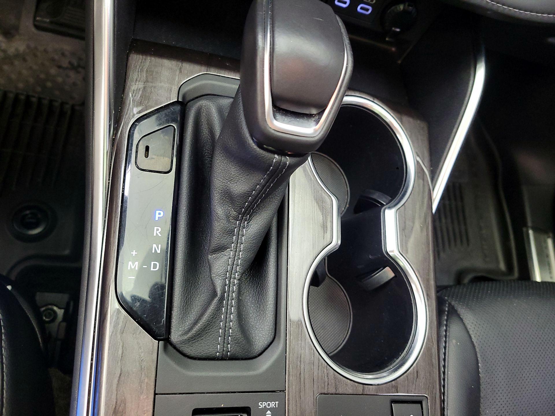 Thumbnail: 2024 Toyota Highlander - 15